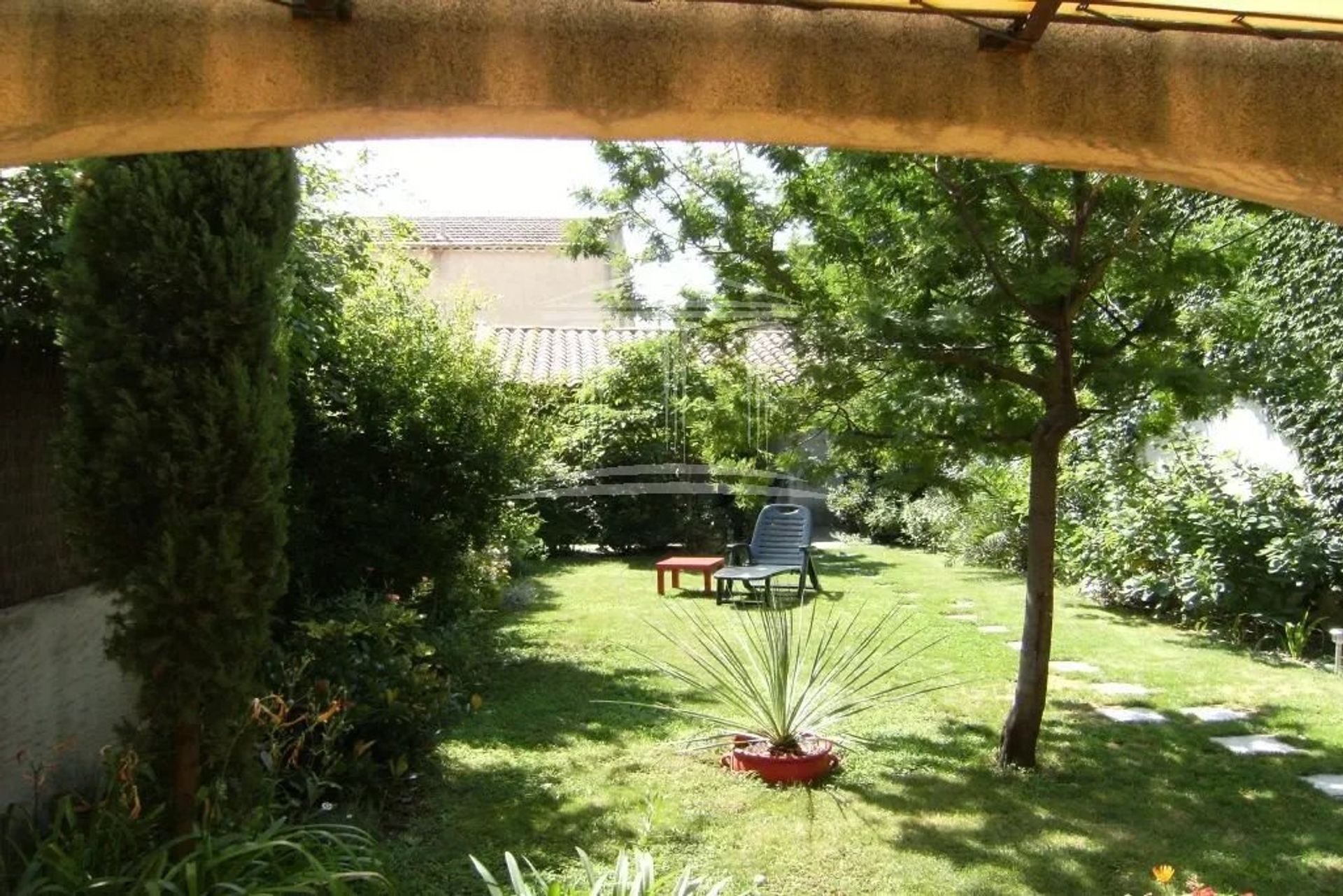 Rumah di Sorgues, Provence-Alpes-Cote d'Azur 12629688