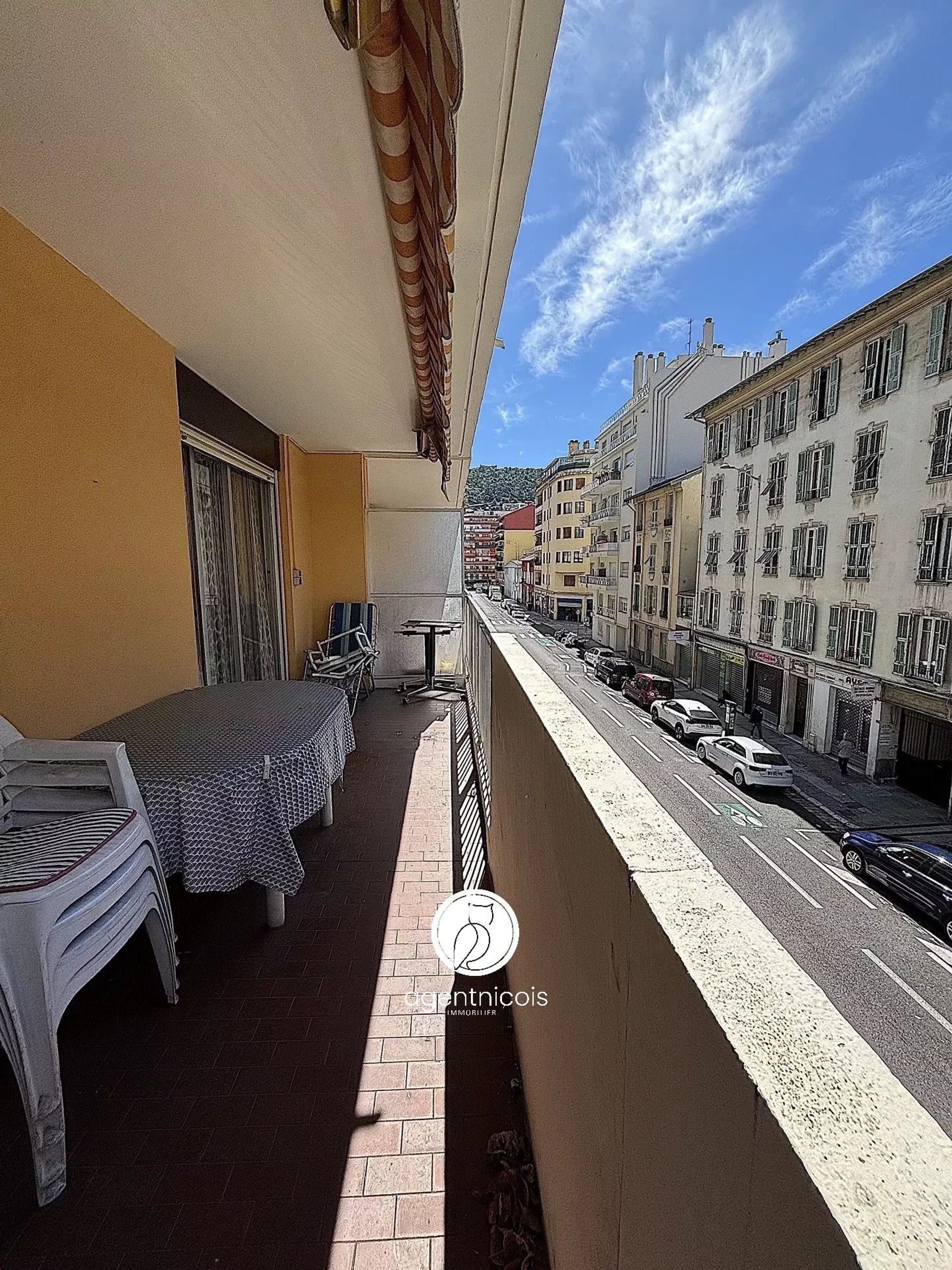 Condominium in Nice, Provence-Alpes-Cote d'Azur 12629781