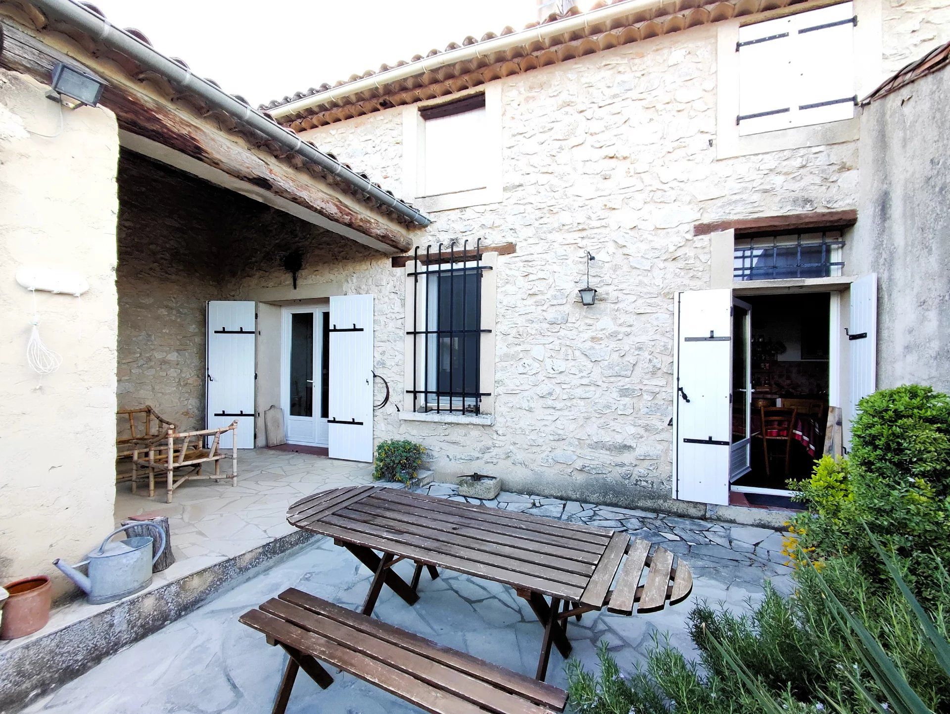 Wohn im La Bastide-des-Jourdans, Vaucluse 12629900