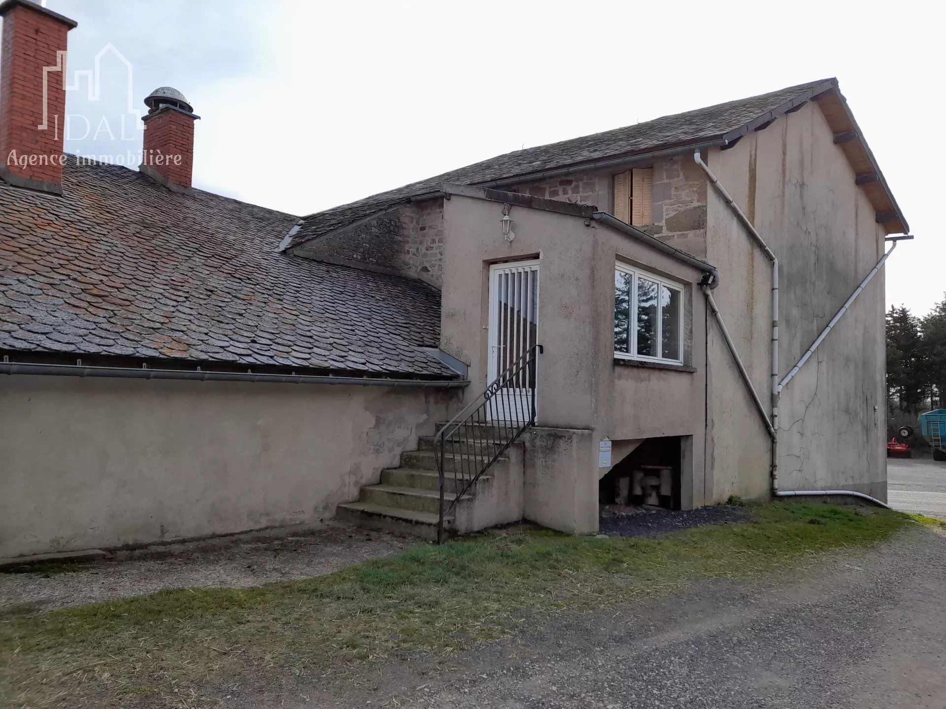 Hus i Verrières, Aveyron 12630022