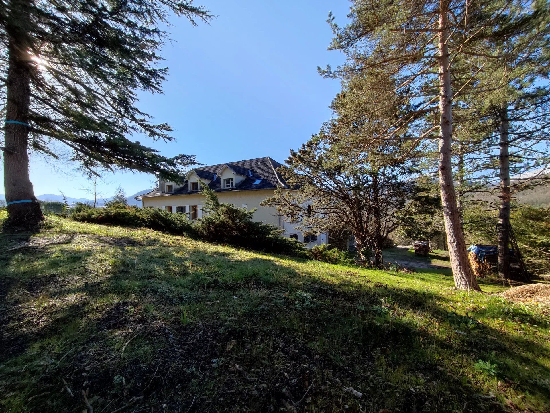 casa en Saint-Jean-d'Aigues-Vives, Ariège 12630179