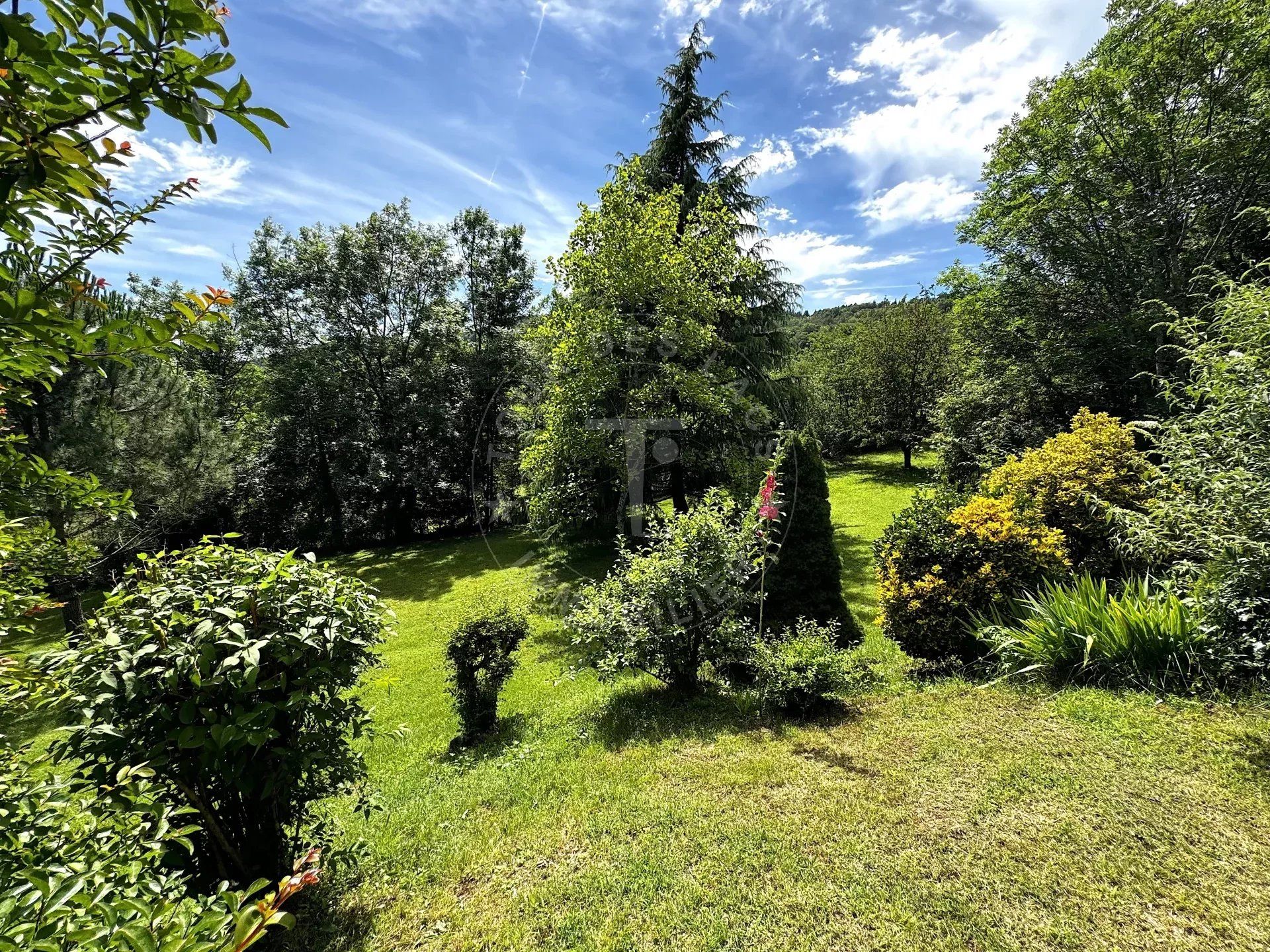 Rumah di Saint-Pierre-de-Curtille, Savoie 12630217