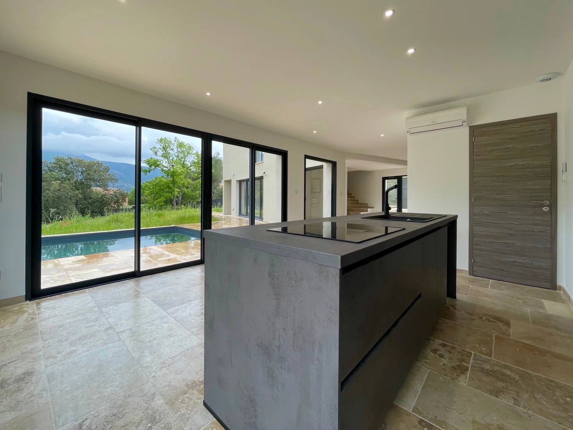 Casa nel Vaison-la-Romaine, Vaucluse 12630294