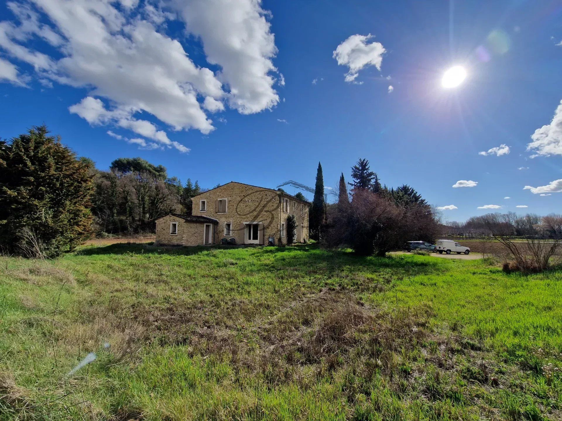 Lain di La Tour-d'Aigues, Provence-Alpes-Cote d'Azur 12630470