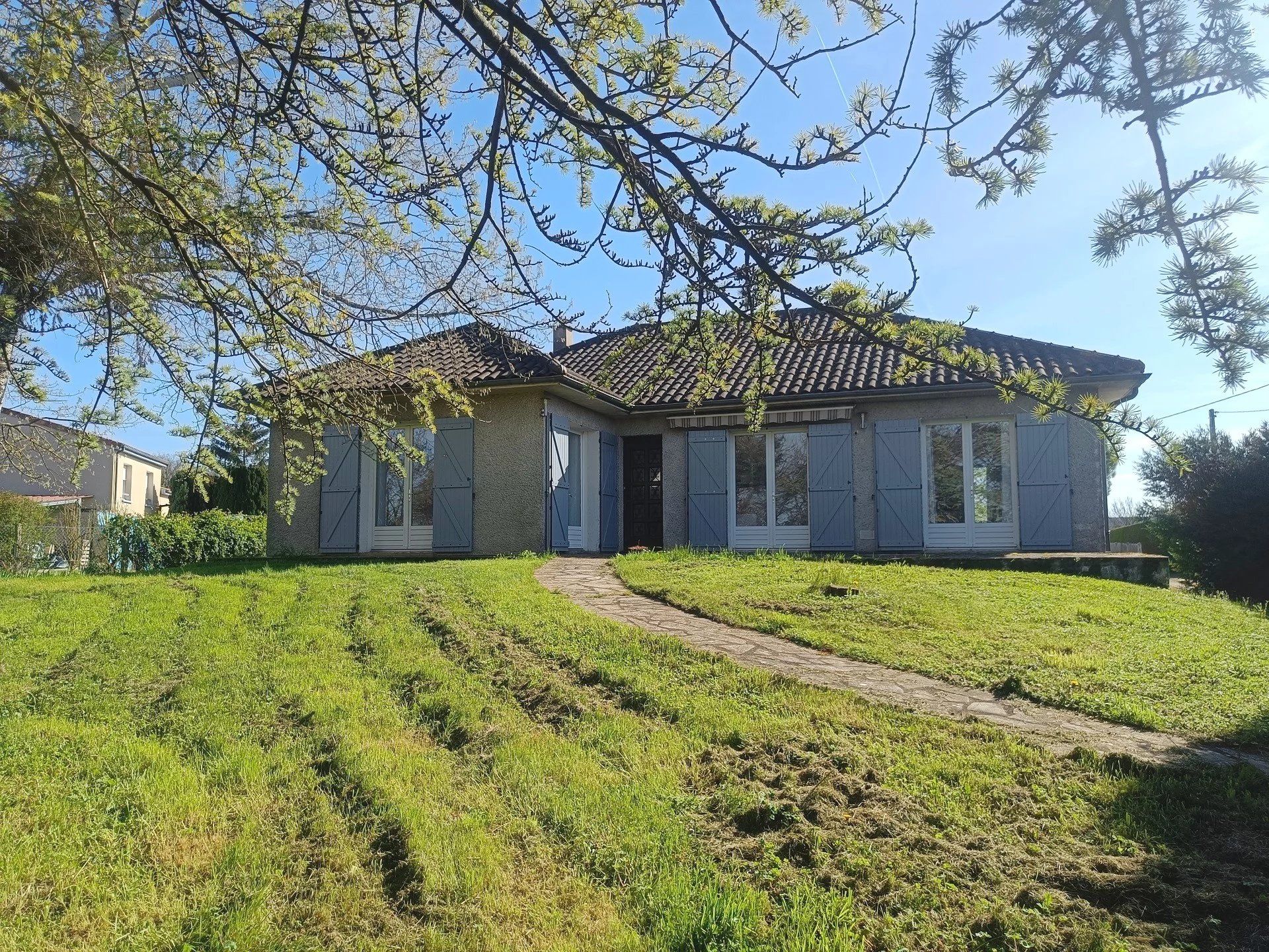 Huis in Vouille, Nouvelle-Aquitaine 12630561