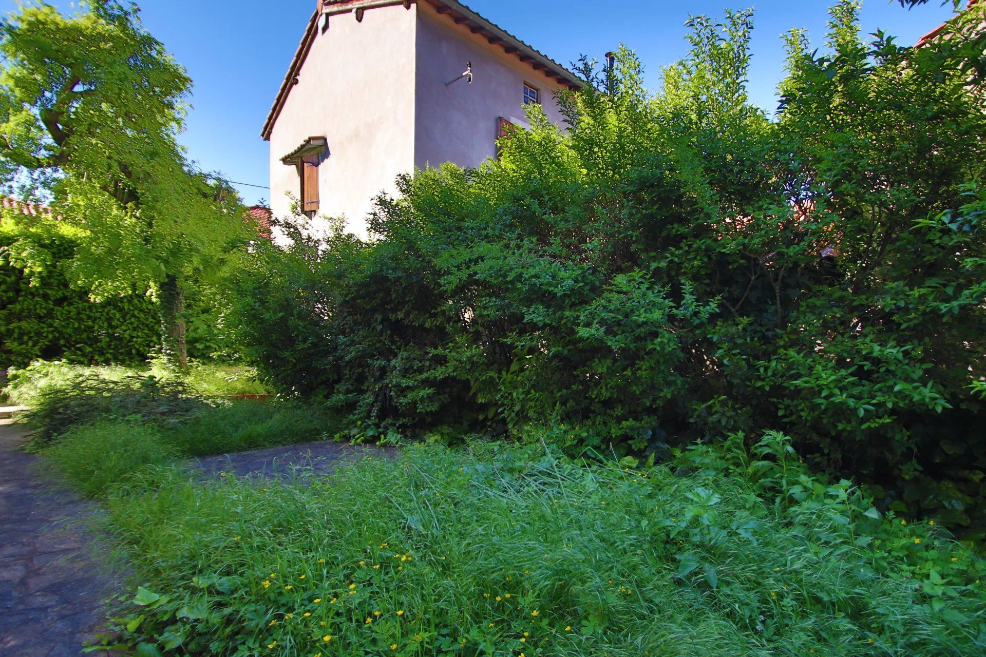 House in Lyon 8ème, Rhône 12630872