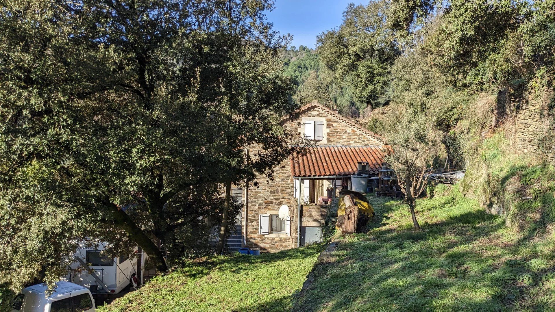 住宅 在 Saint-Étienne-Vallée-Française, Lozère 12631081