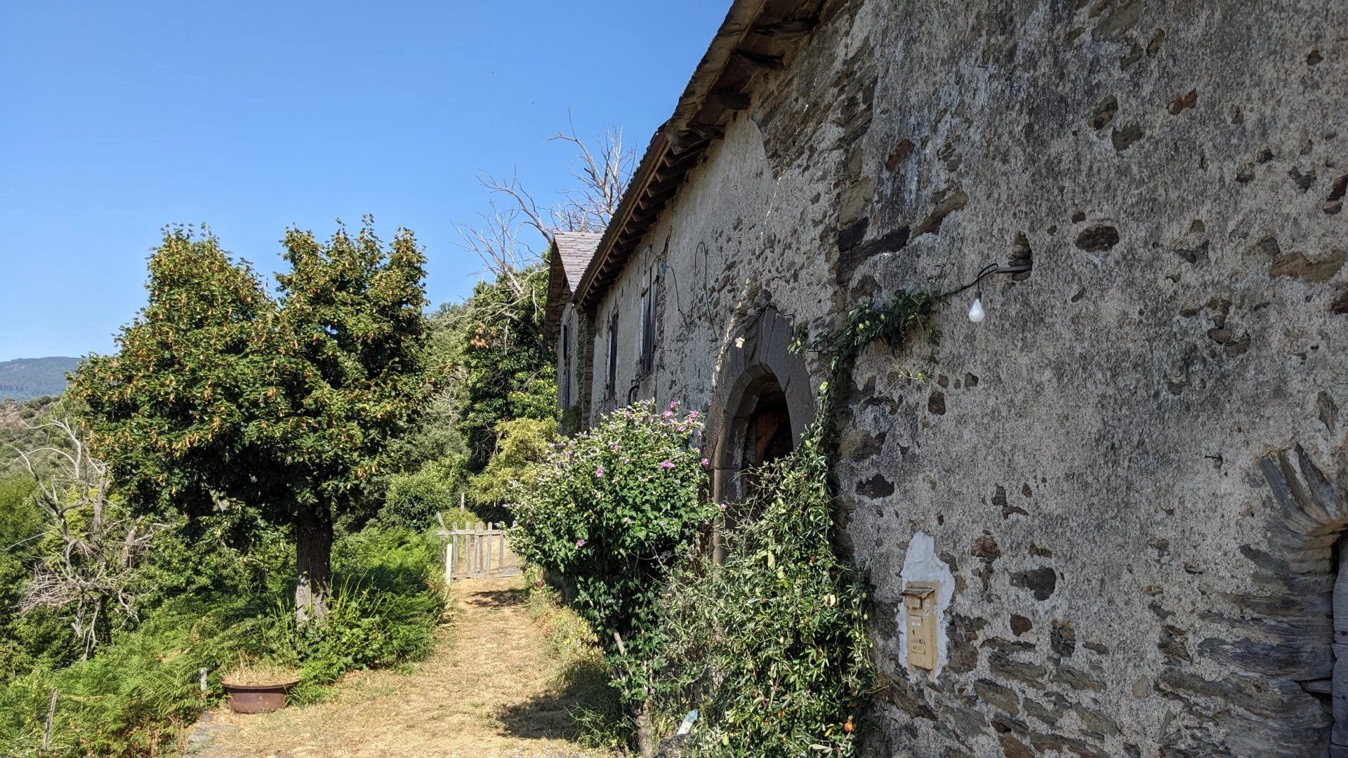 σπίτι σε Saint-Germain-de-Calberte, Lozère 12631084