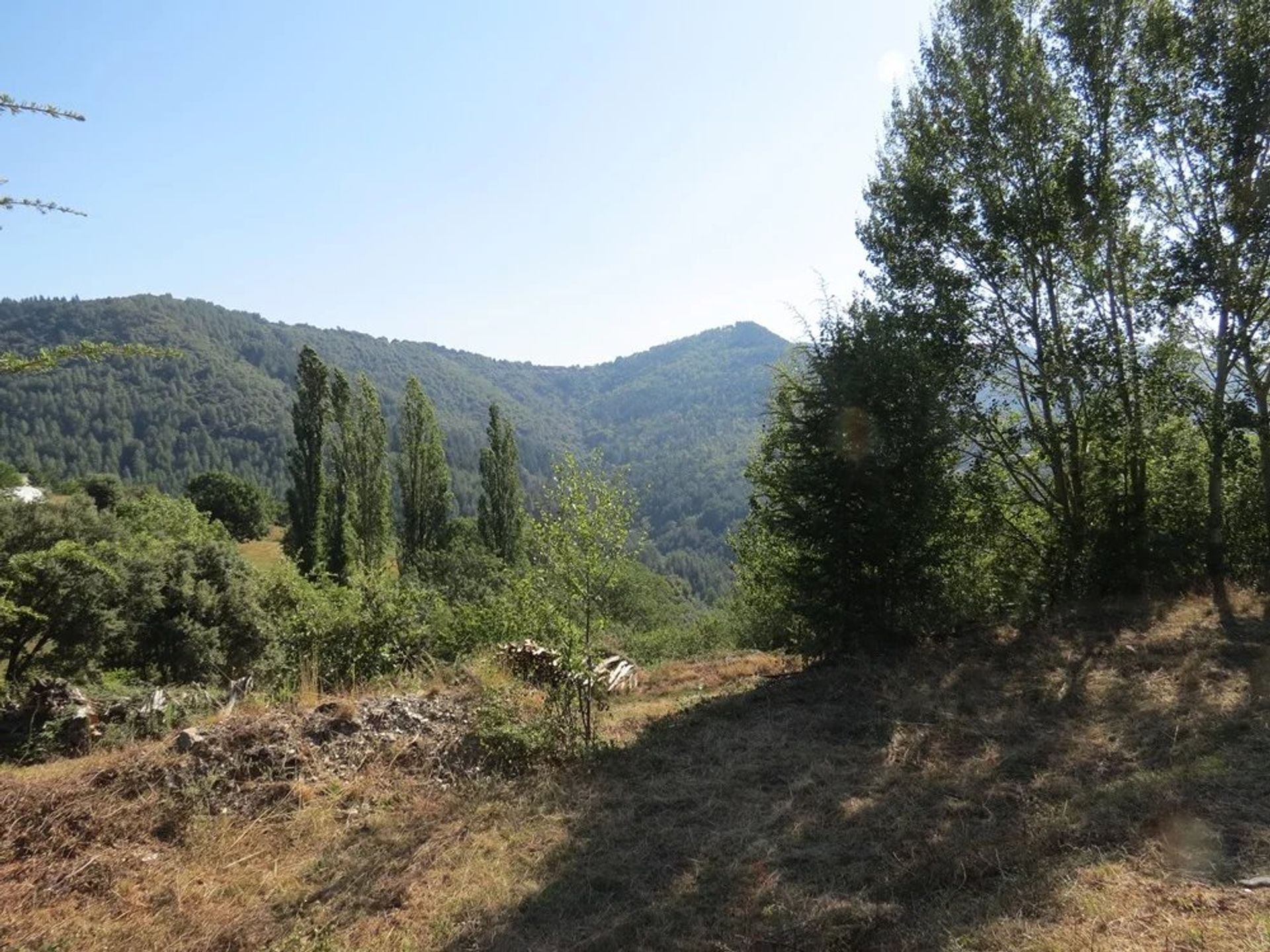 Land in Saint-André-de-Lancize, Lozère 12631091