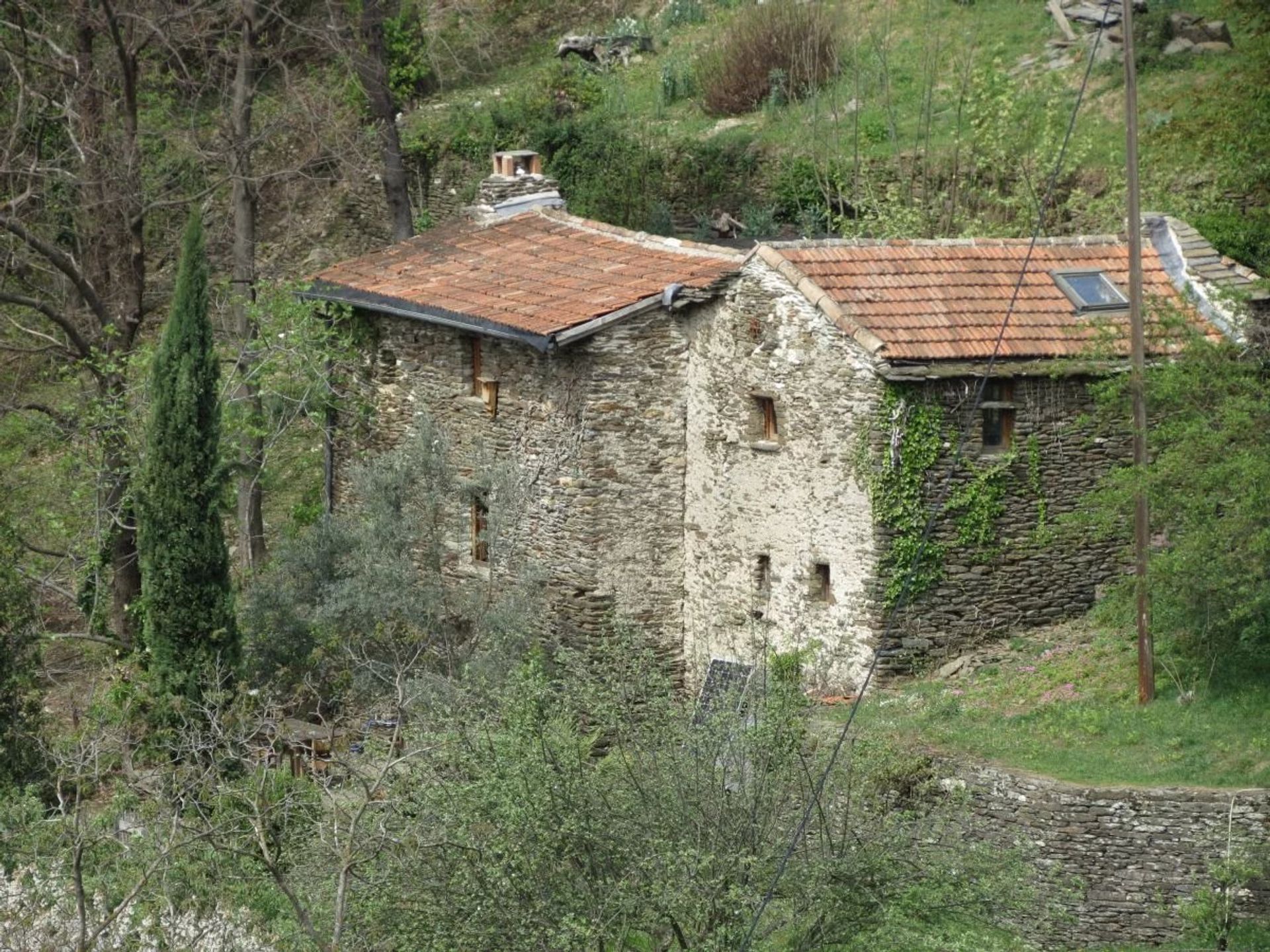 בַּיִת ב Saint-Germain-de-Calberte, Occitanie 12631093