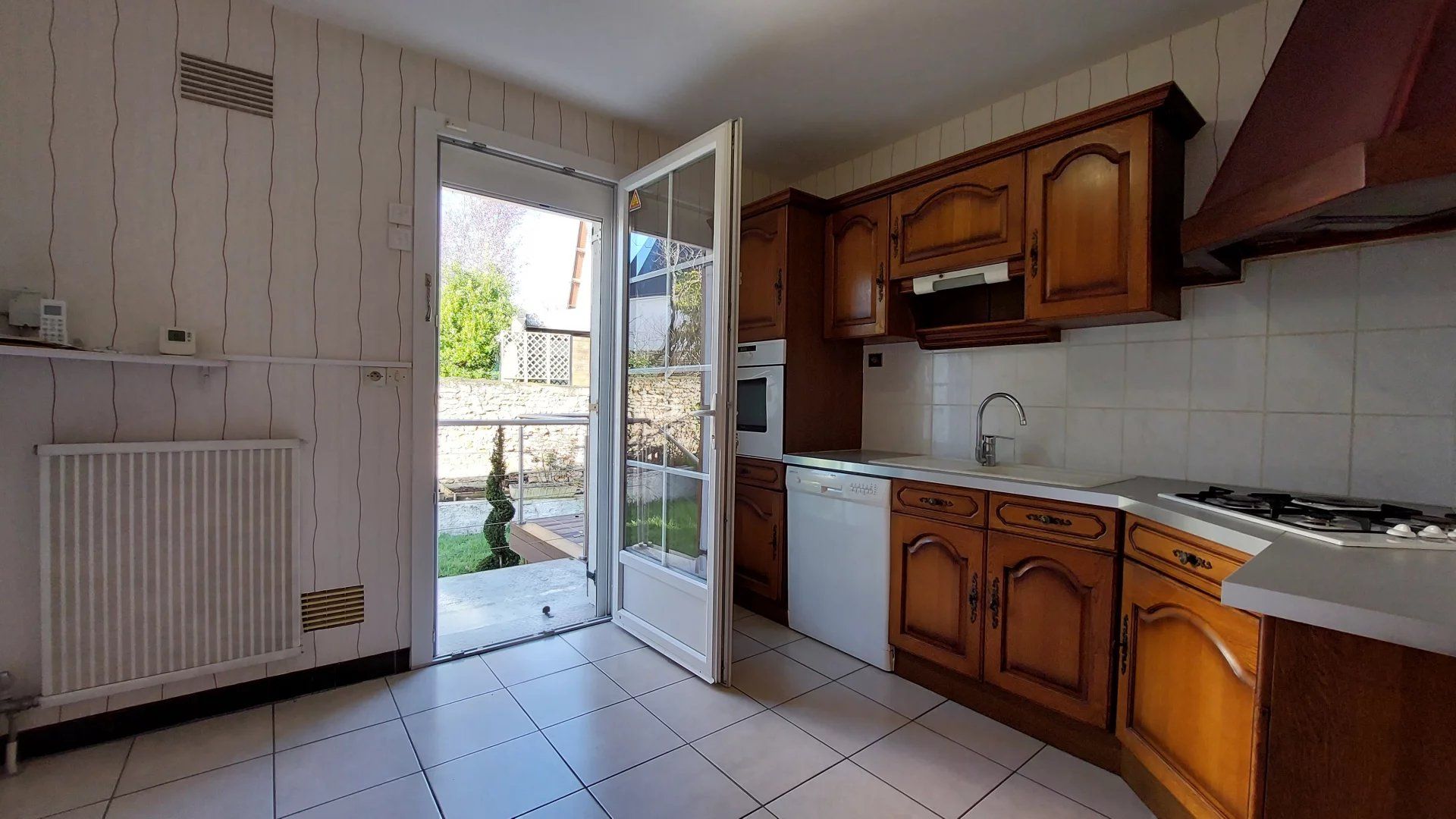 House in Joue-les-Tours, Centre-Val de Loire 12631202