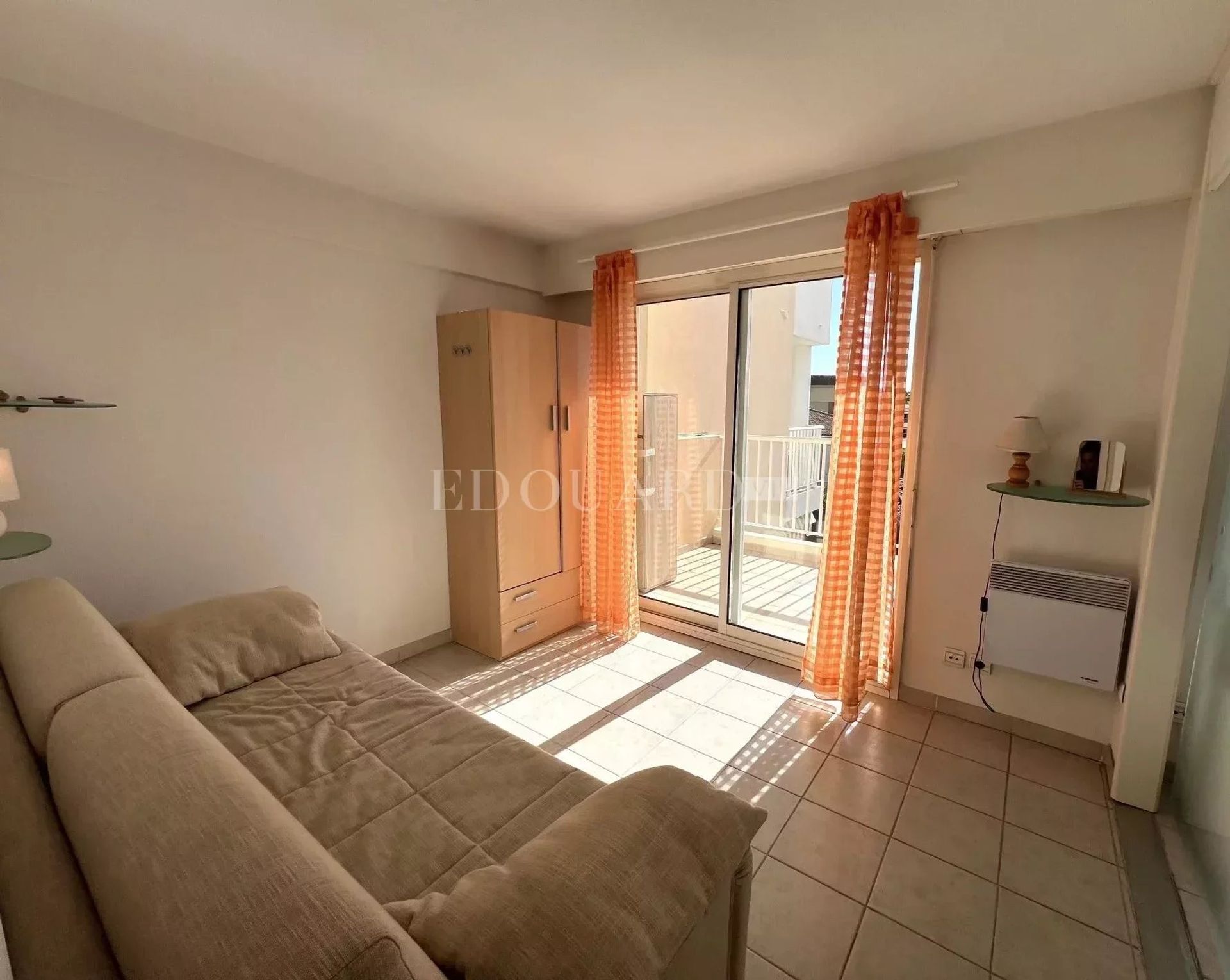 Kondominium w Roquebrune-Cap-Martin, Alpes-Maritimes 12631356