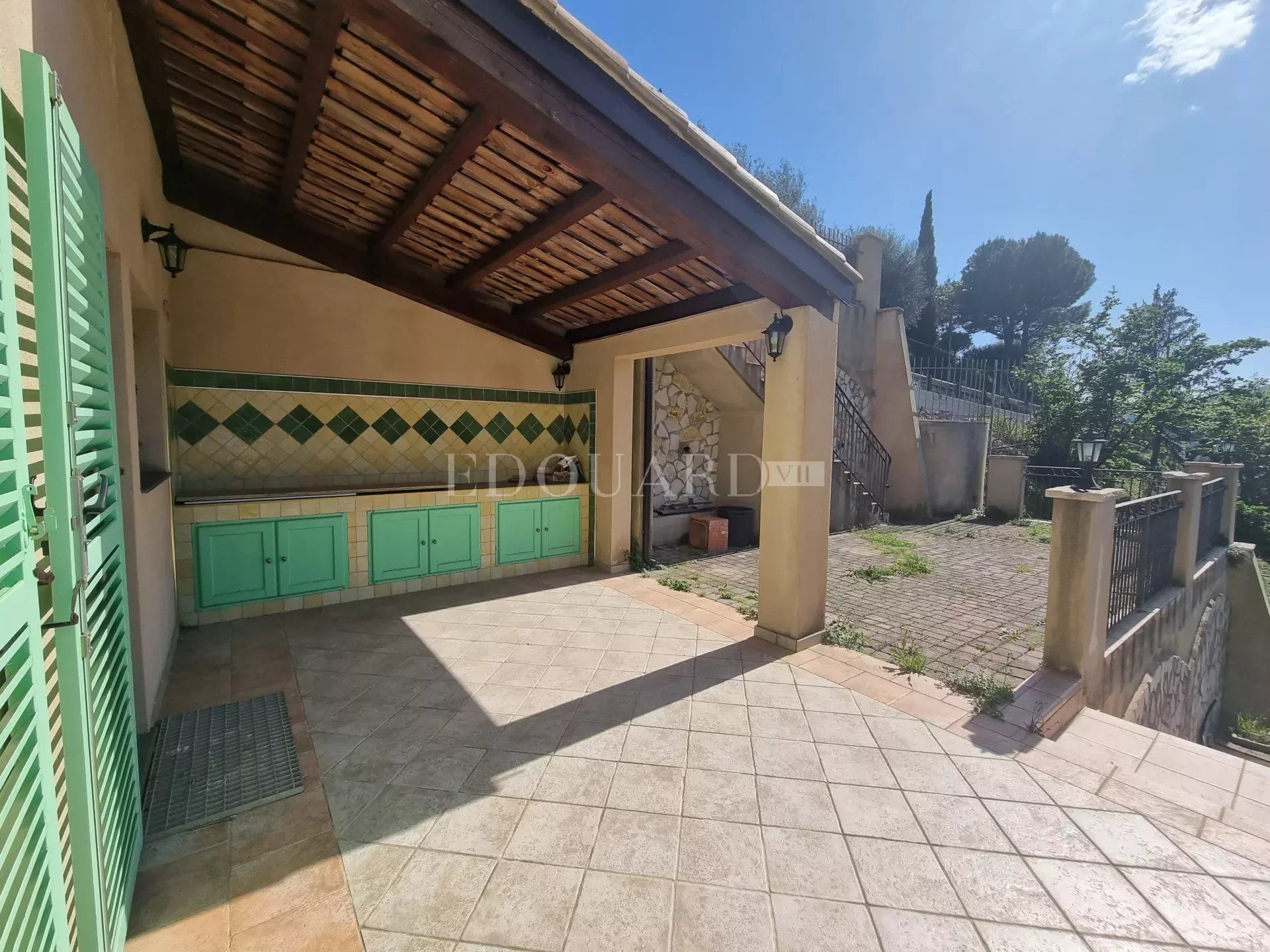 σπίτι σε Castellar, Alpes-Maritimes 12631360