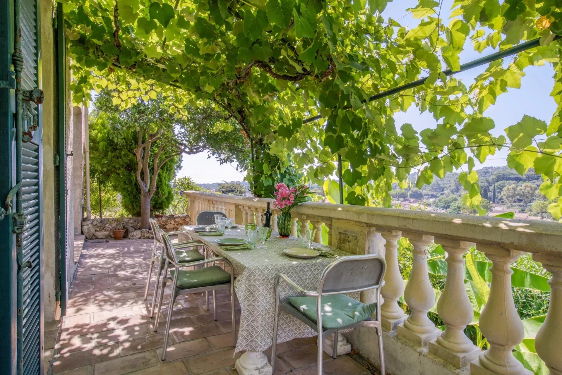 Rumah di biota, Provence-Alpes-Cote d'Azur 12631540