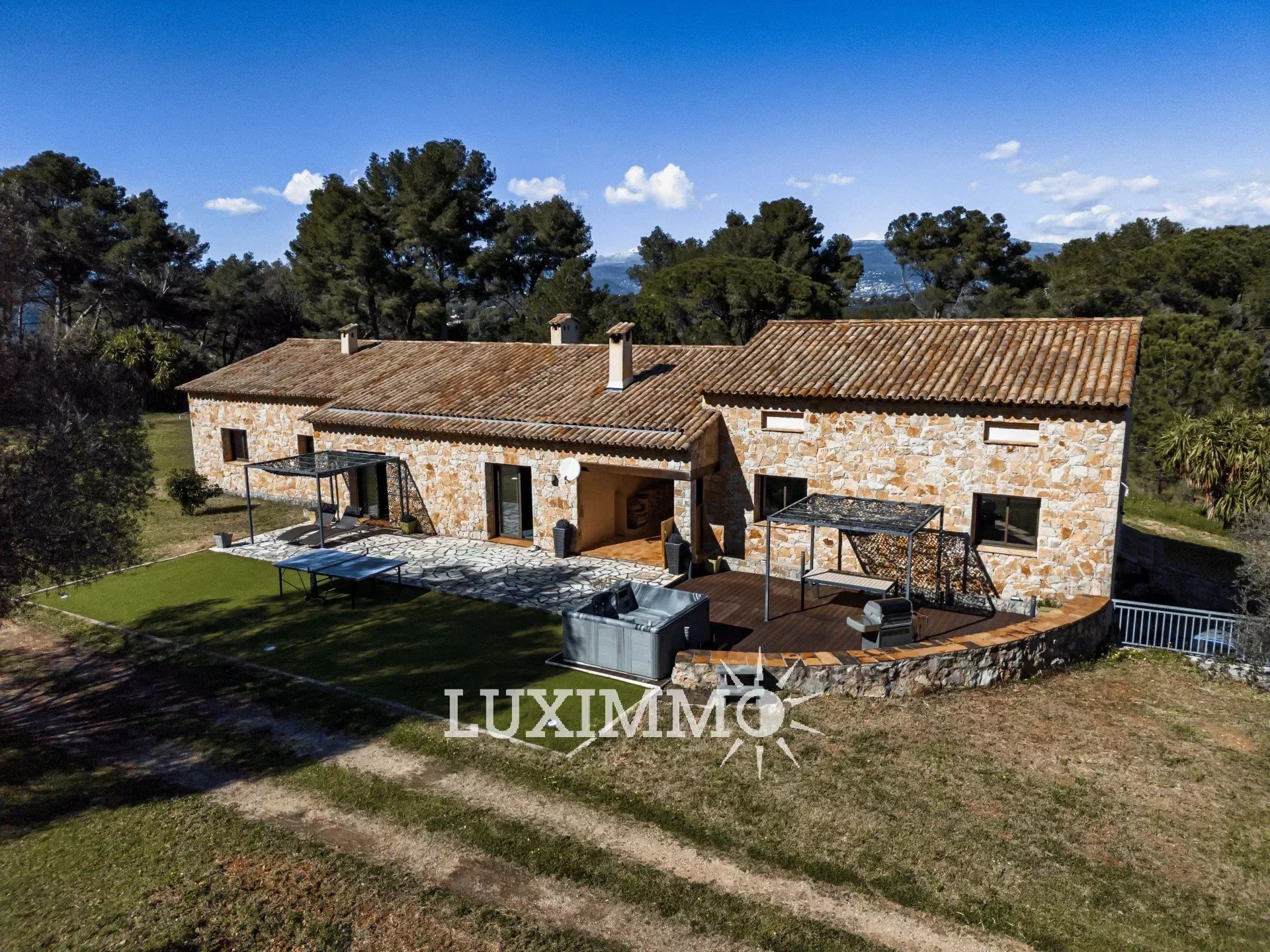 Hus i Mougins, Provence-Alpes-Cote d'Azur 12632019