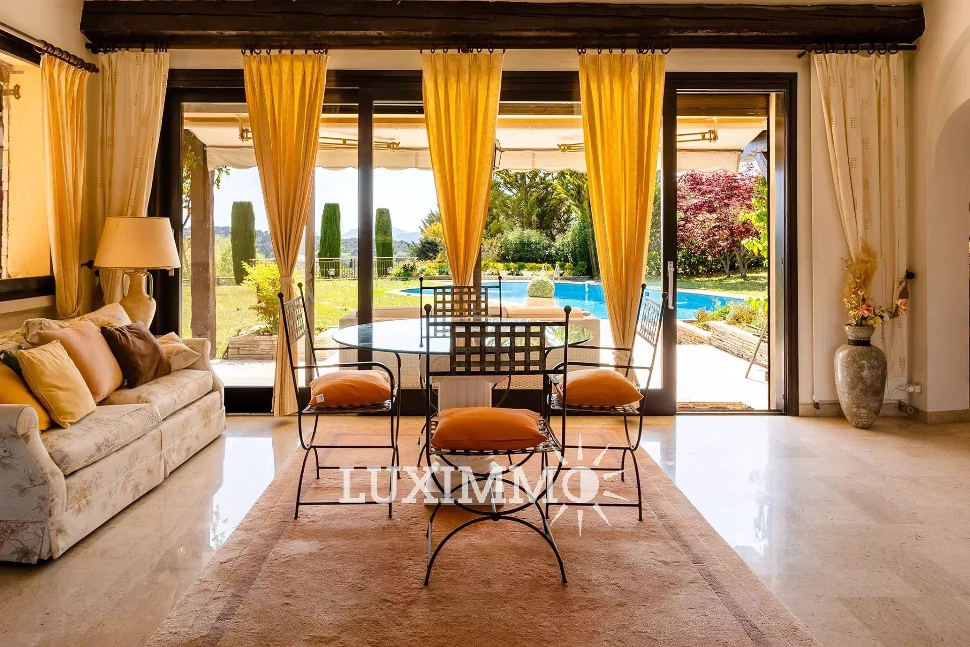 Haus im Mougins, Alpes-Maritimes 12632029