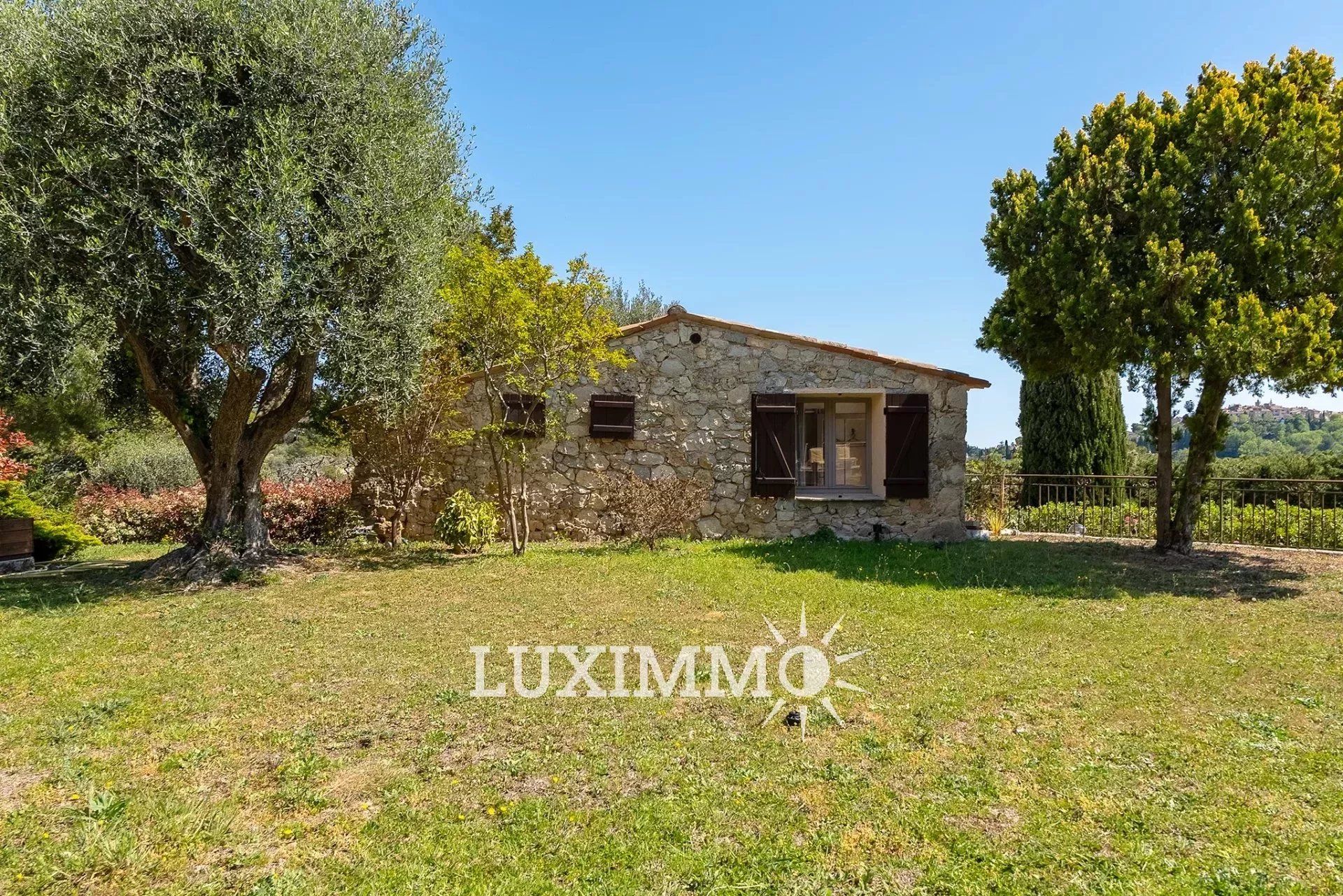 Haus im Mougins, Alpes-Maritimes 12632029