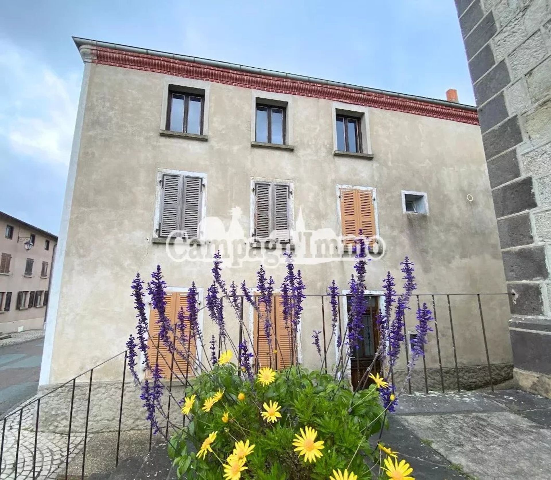 casa no Sainte-Agathe-en-Donzy, Auvérnia-Ródano-Alpes 12632346