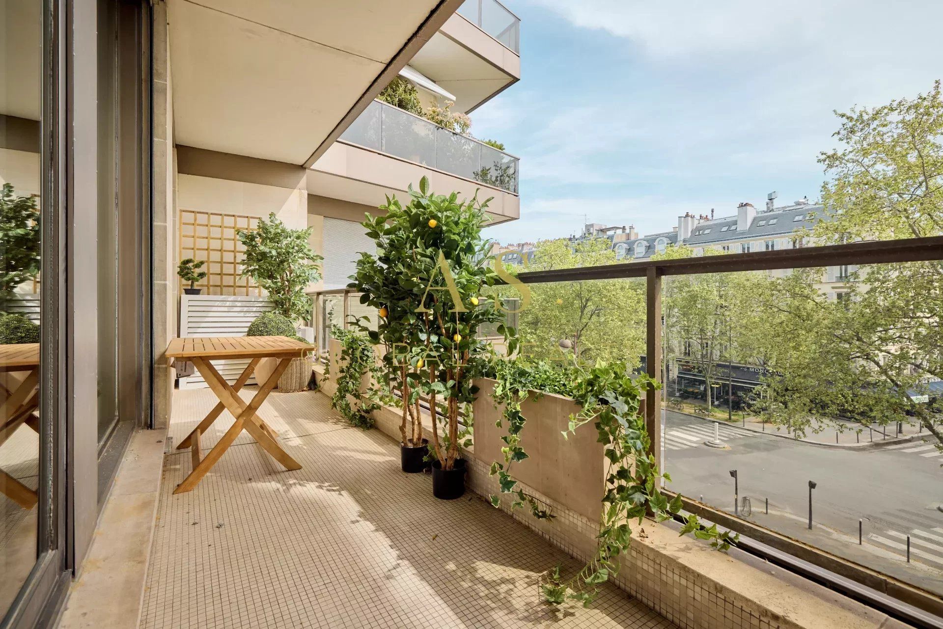 Condominium in Paris 7ème, Paris 12632479