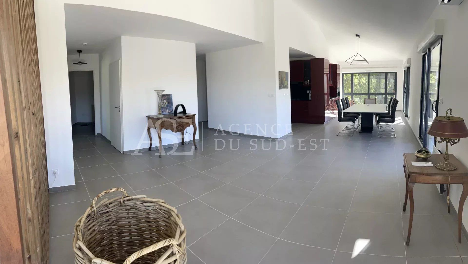 Condominium in Aix-en-Provence, Provence-Alpes-Cote d'Azur 12632714