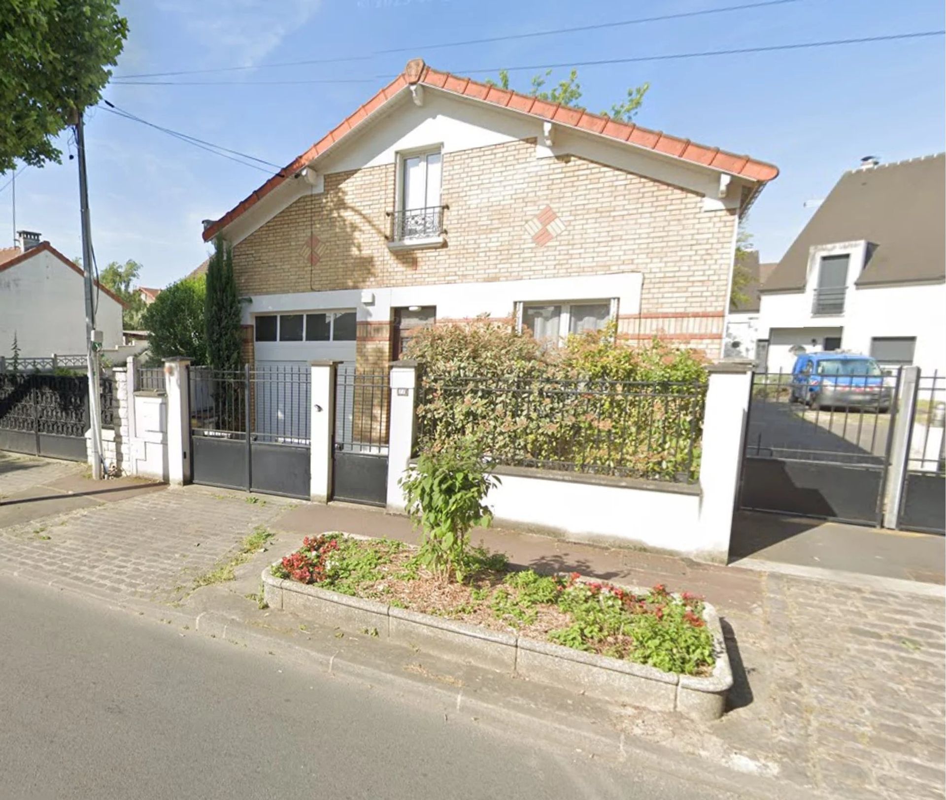 rumah dalam Neuilly-Plaisance, Ile-de-France 12632786