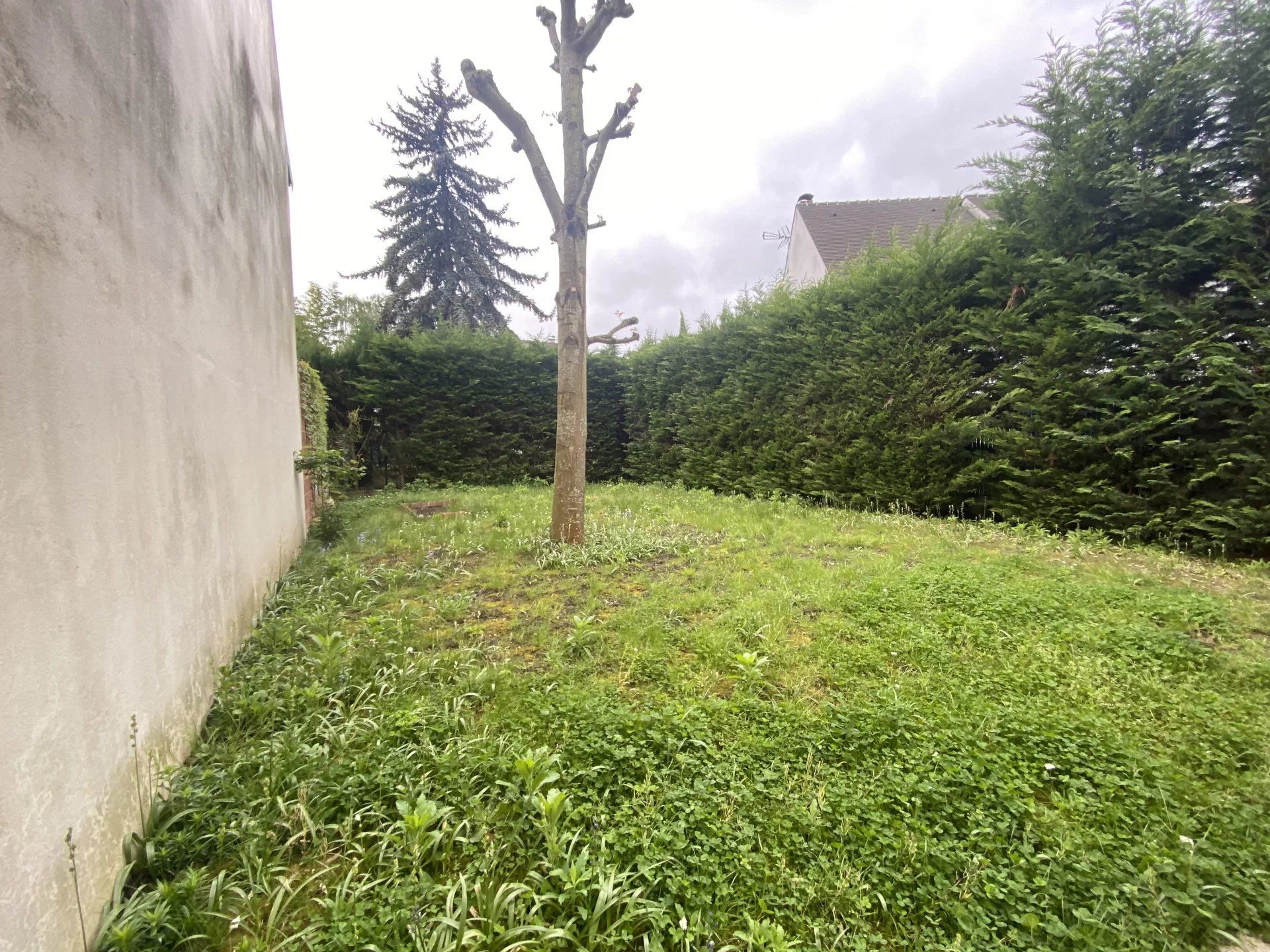 بيت في Le Perreux-sur-Marne, Val-de-Marne 12632786