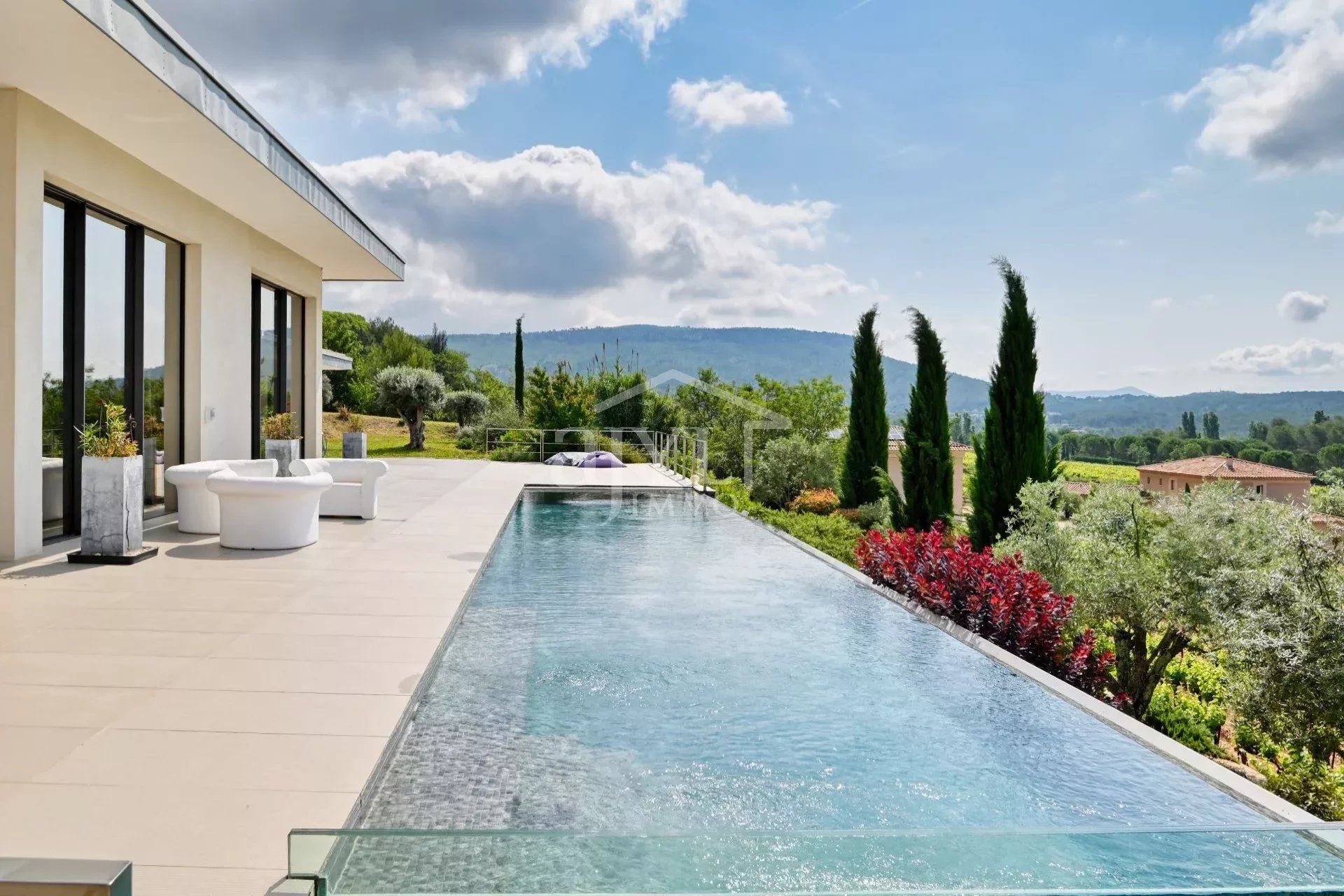 Haus im Aix-en-Provence, Bouches-du-Rhône 12632831