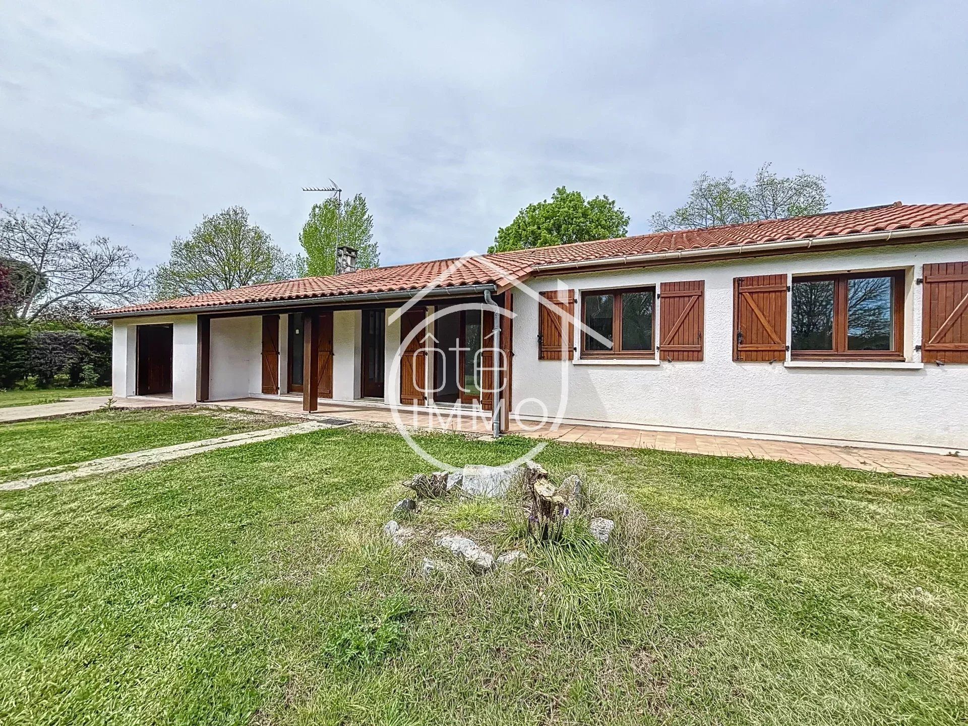 casa en Montpon-Ménestérol, Dordogne 12633084