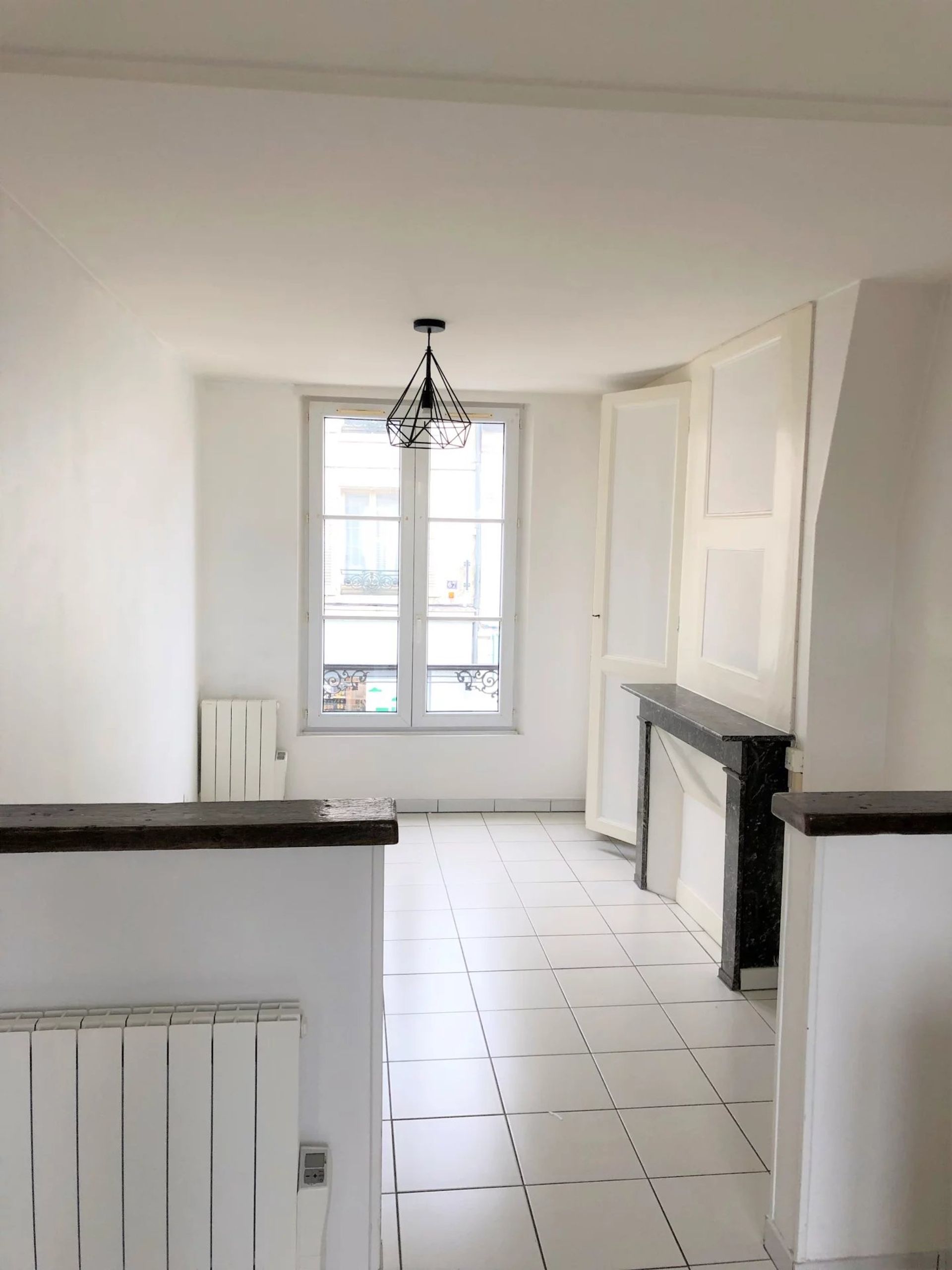 Condominium in Crepy-en-Valois, Hauts-de-France 12633151