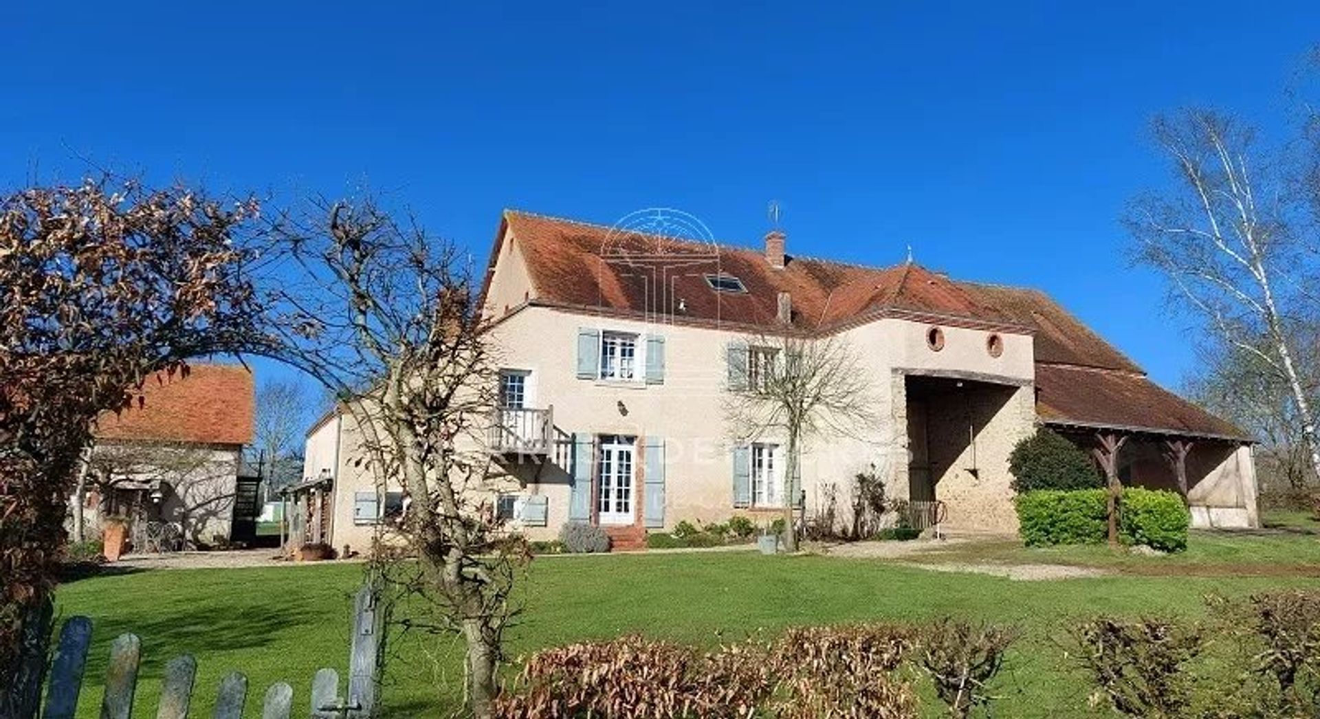 casa en Neuvy St Sepulchre, Indre 12633157