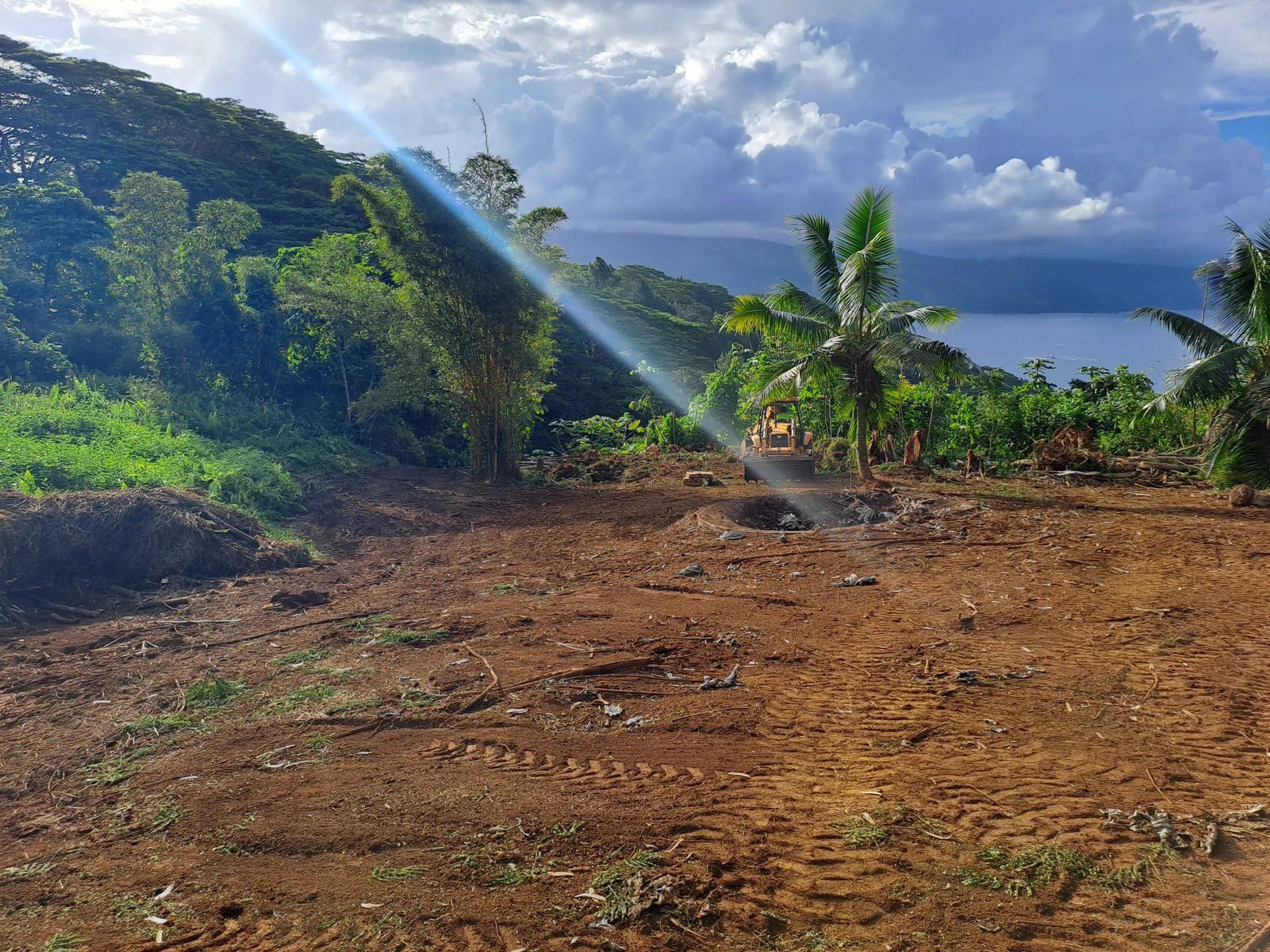 Tanah di Afaahiti, Îles du Vent 12633311