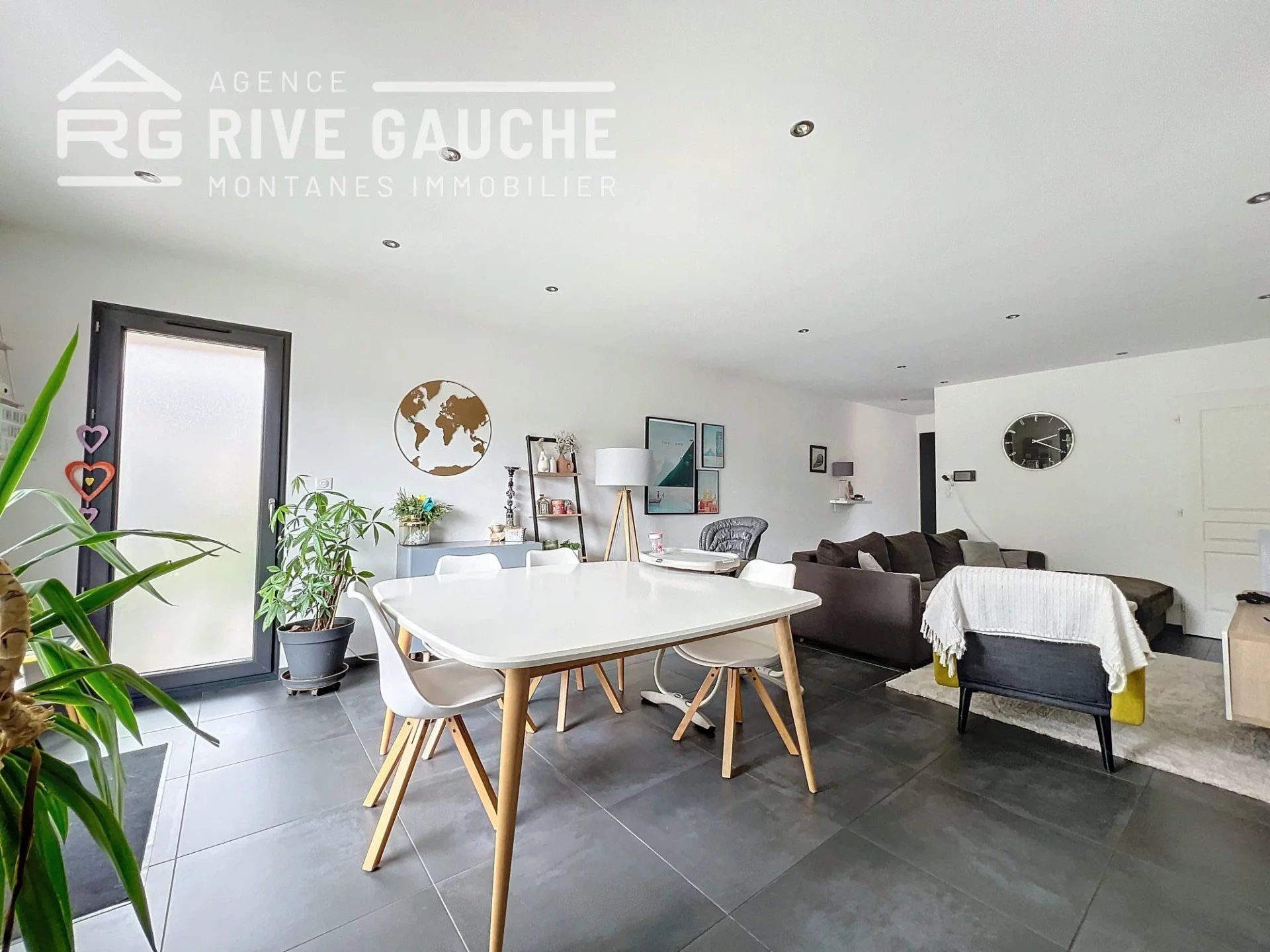 Huis in Les Roches-de-Condrieu, Auvergne-Rhone-Alpes 12633559