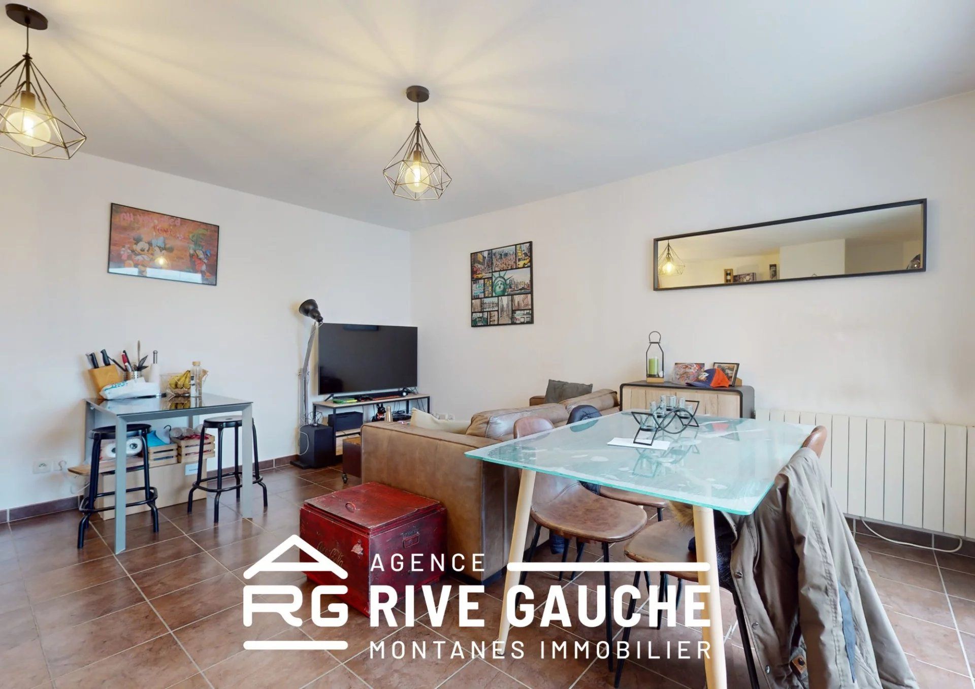 Condominio en Bourgoin-Jallieu, Isère 12633560