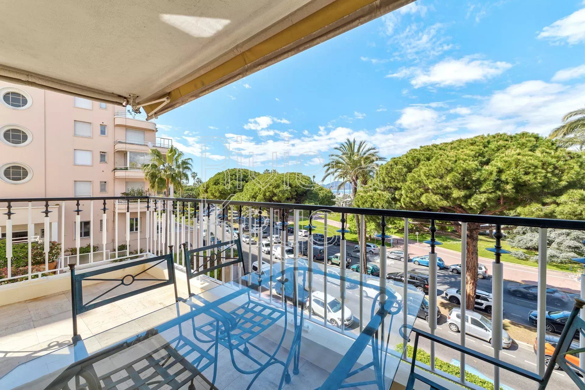 Кондоминиум в Cannes, Alpes-Maritimes 12633958