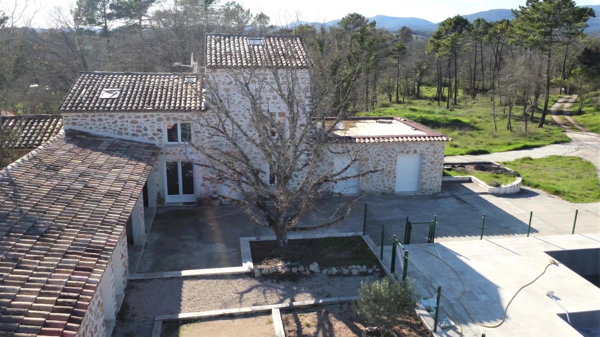 residencial no Saint-Paul-en-Forêt, Var 12633961