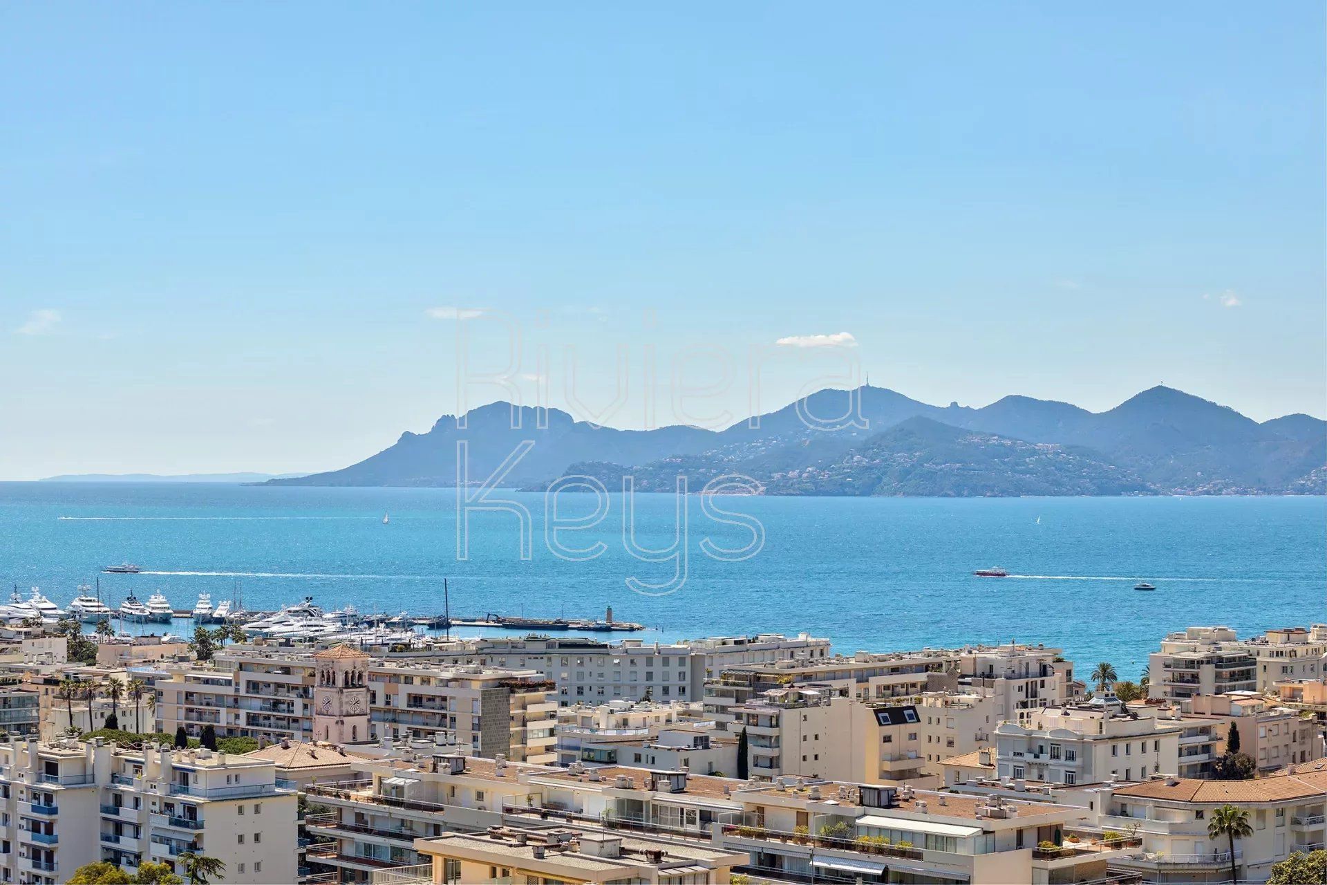 公寓 在 Cannes, Alpes-Maritimes 12633966