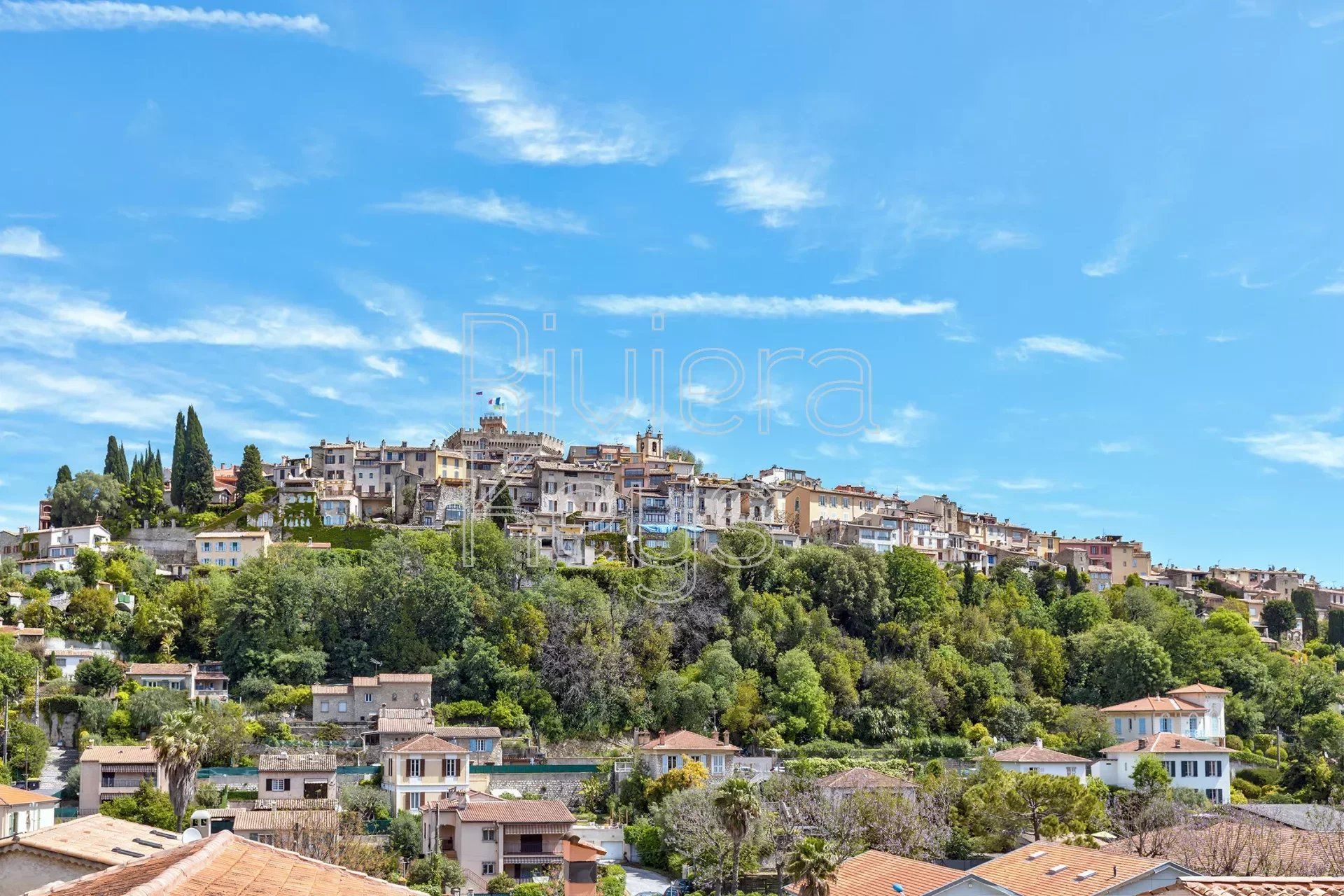 Talo sisään Cagnes-sur-Mer, Alpes-Maritimes 12633968