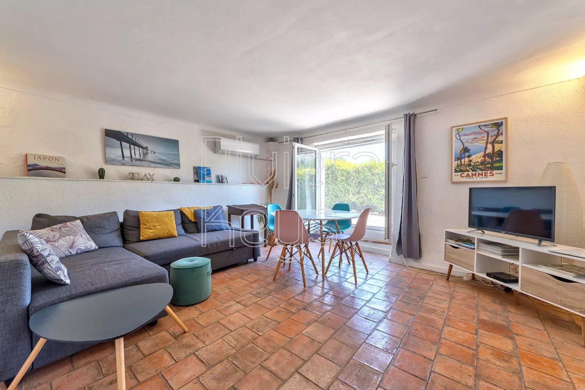 Talo sisään Cagnes-sur-Mer, Alpes-Maritimes 12633968