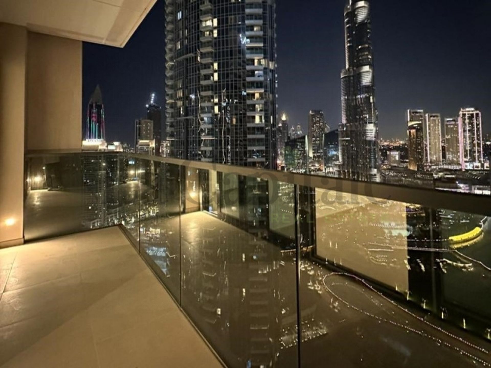 Condominium in Dubai, Dubai 12635782