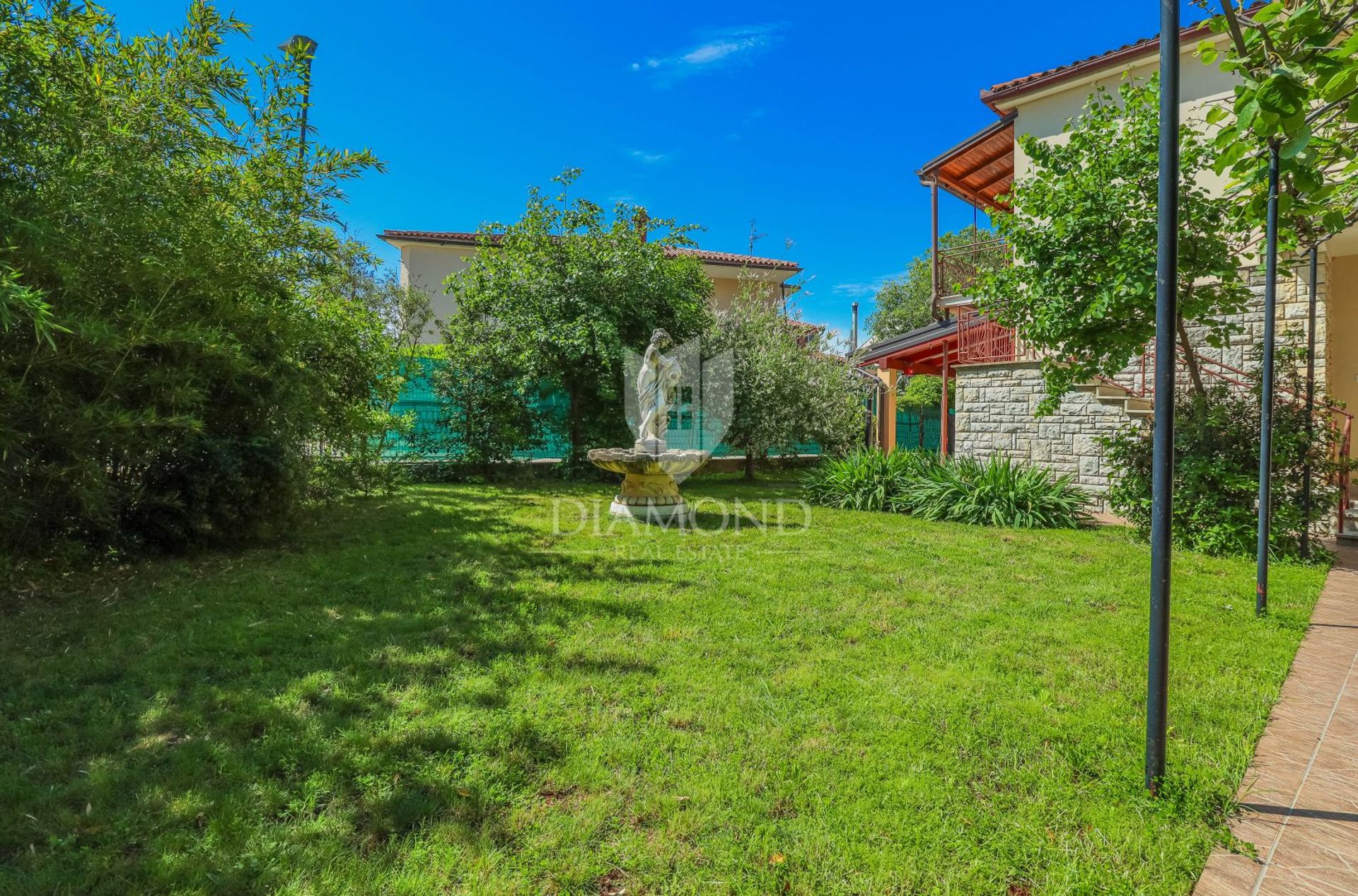 Condominio en Novigrad, Istria County 12636287