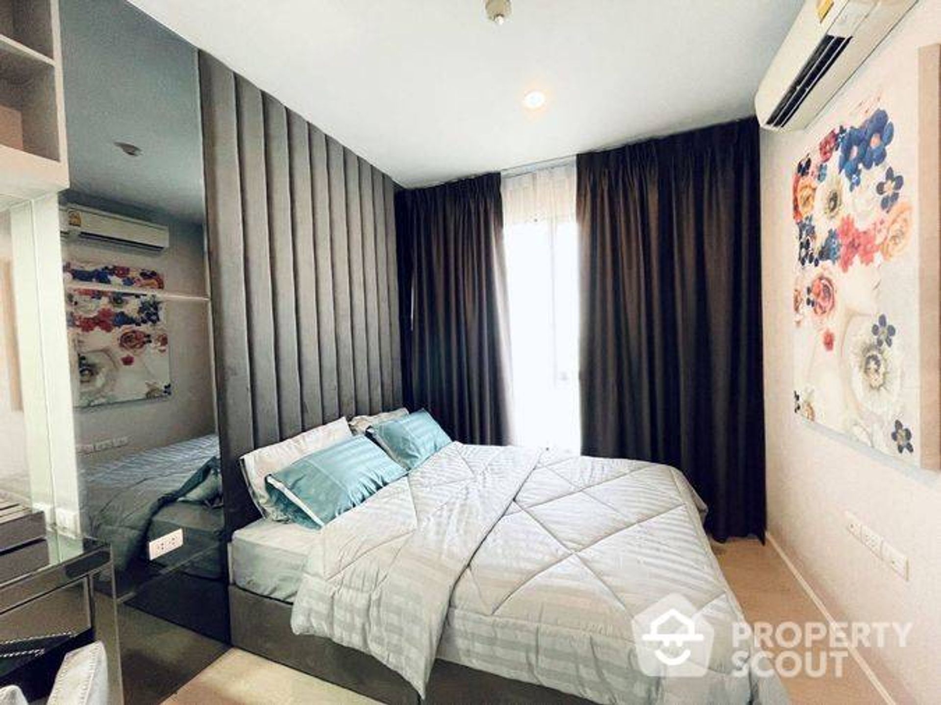 Condominium in Watthana, Krung Thep Maha Nakhon 12636614