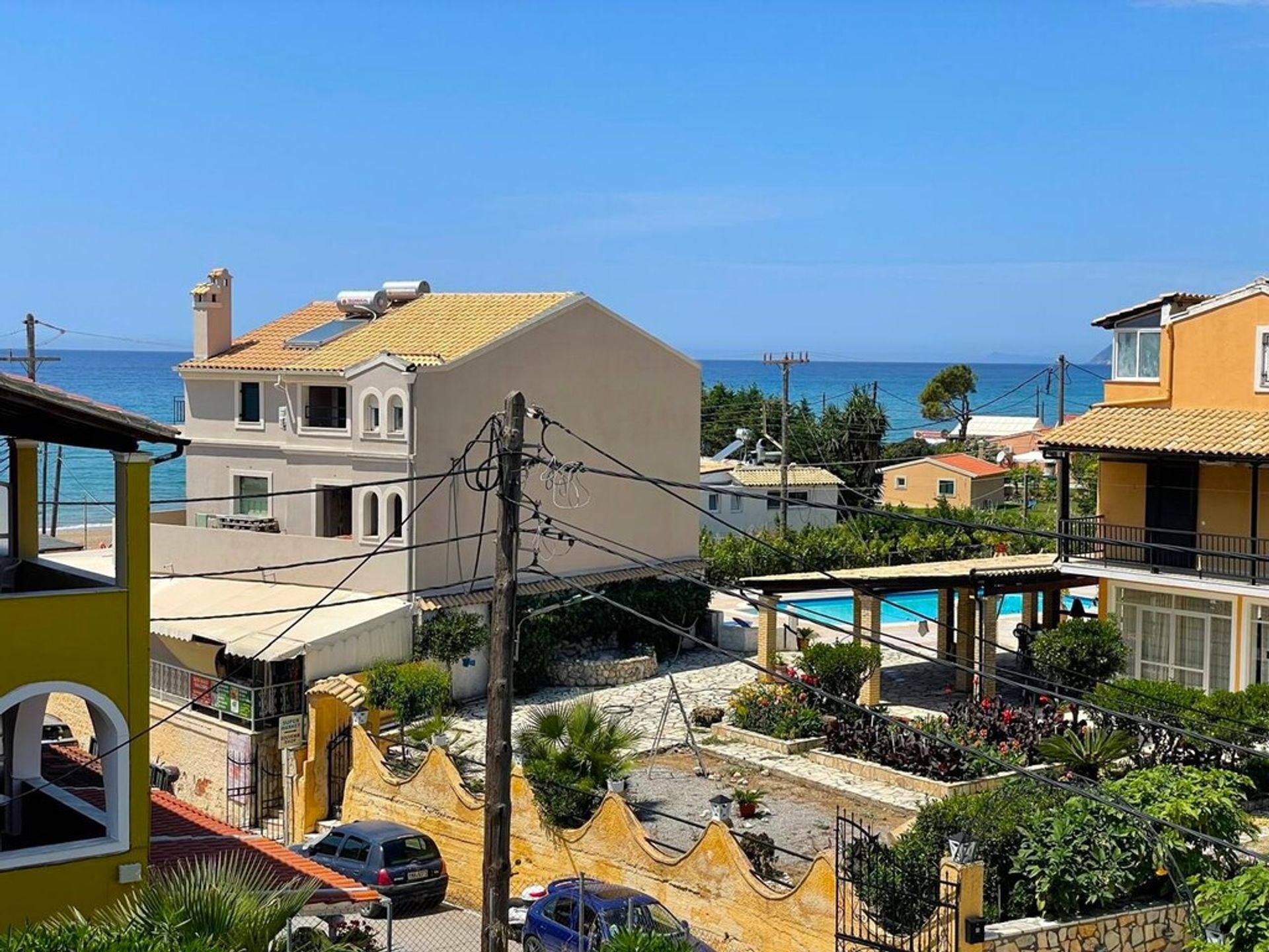 Condominio nel Agios Gordios,  12638716