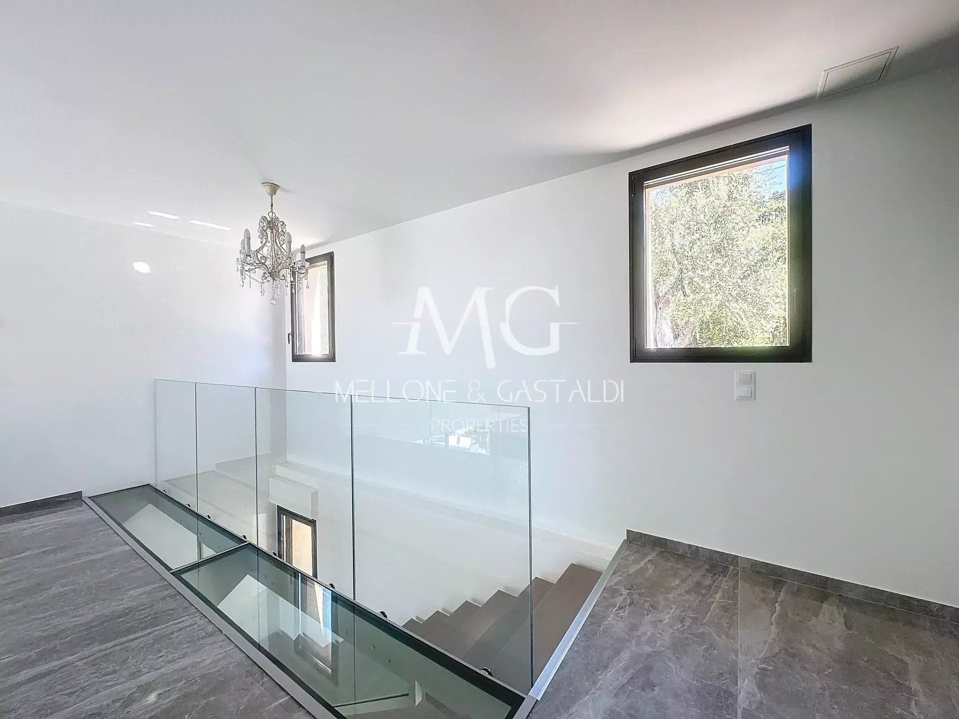 House in Mougins, Alpes-Maritimes 12639593