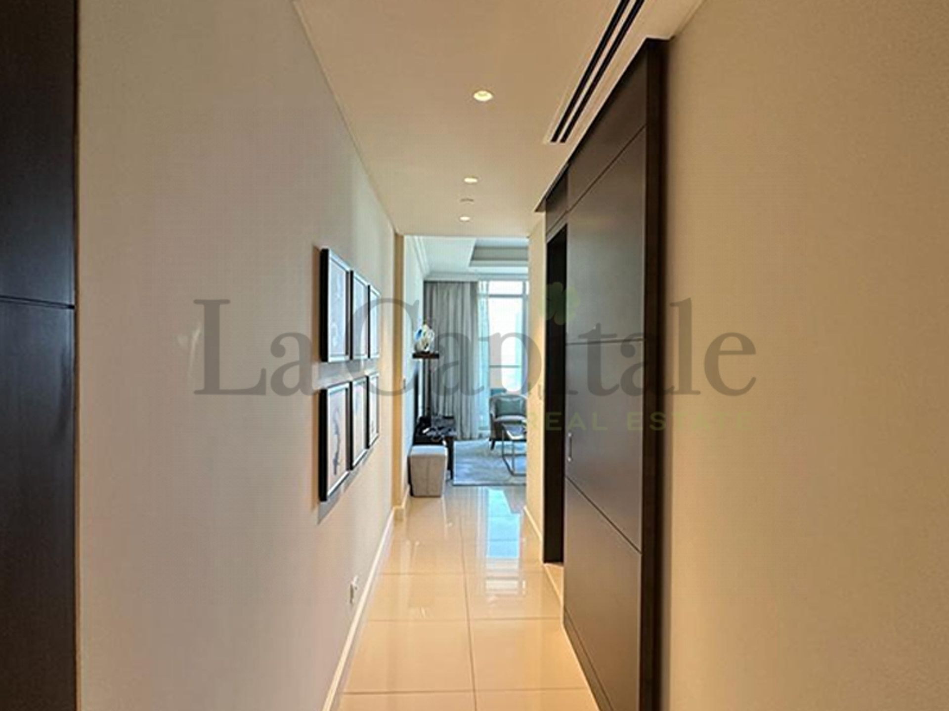 Condominium in دبي, دبي 12639825