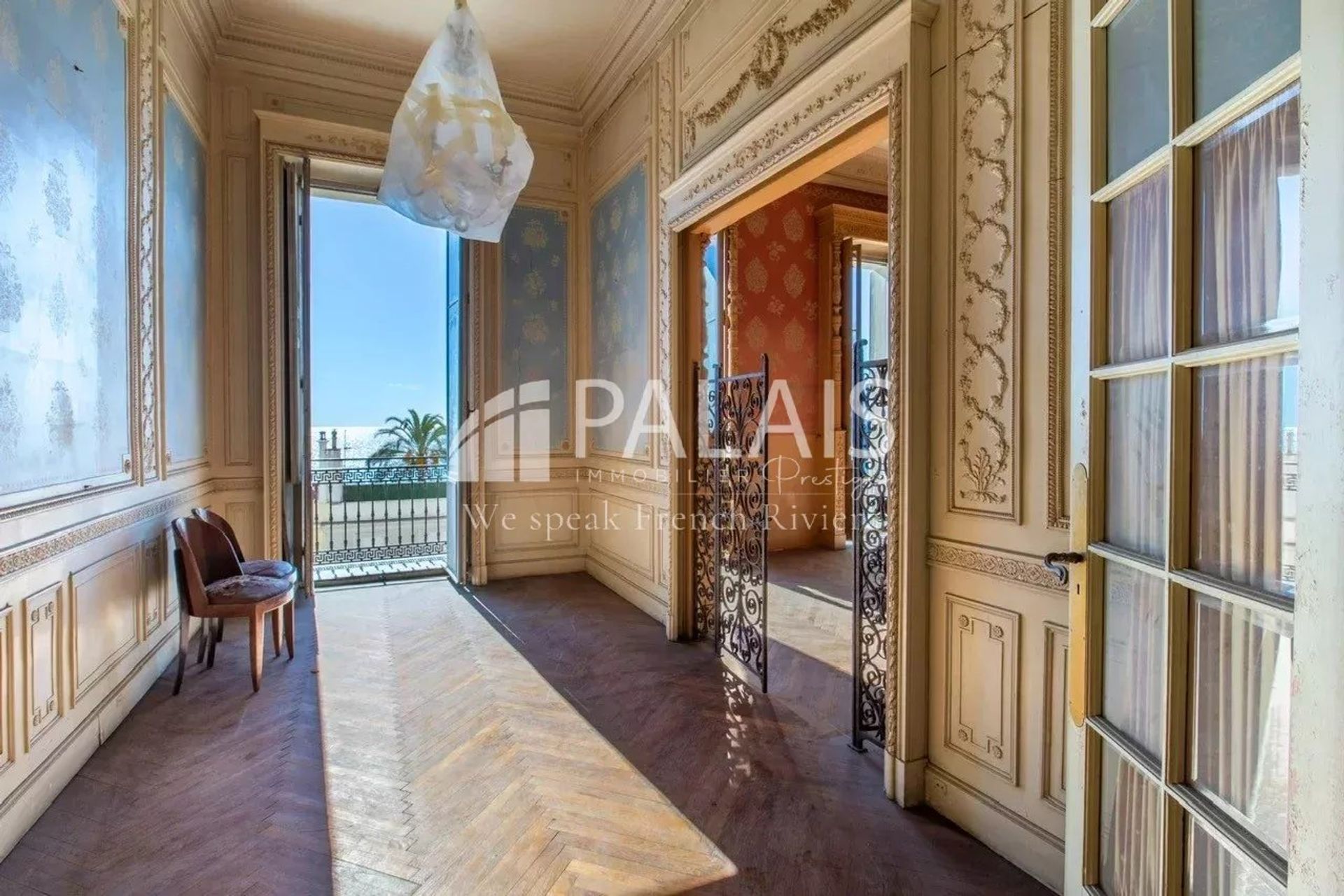 عمارات في Nice, Provence-Alpes-Cote d'Azur 12641675