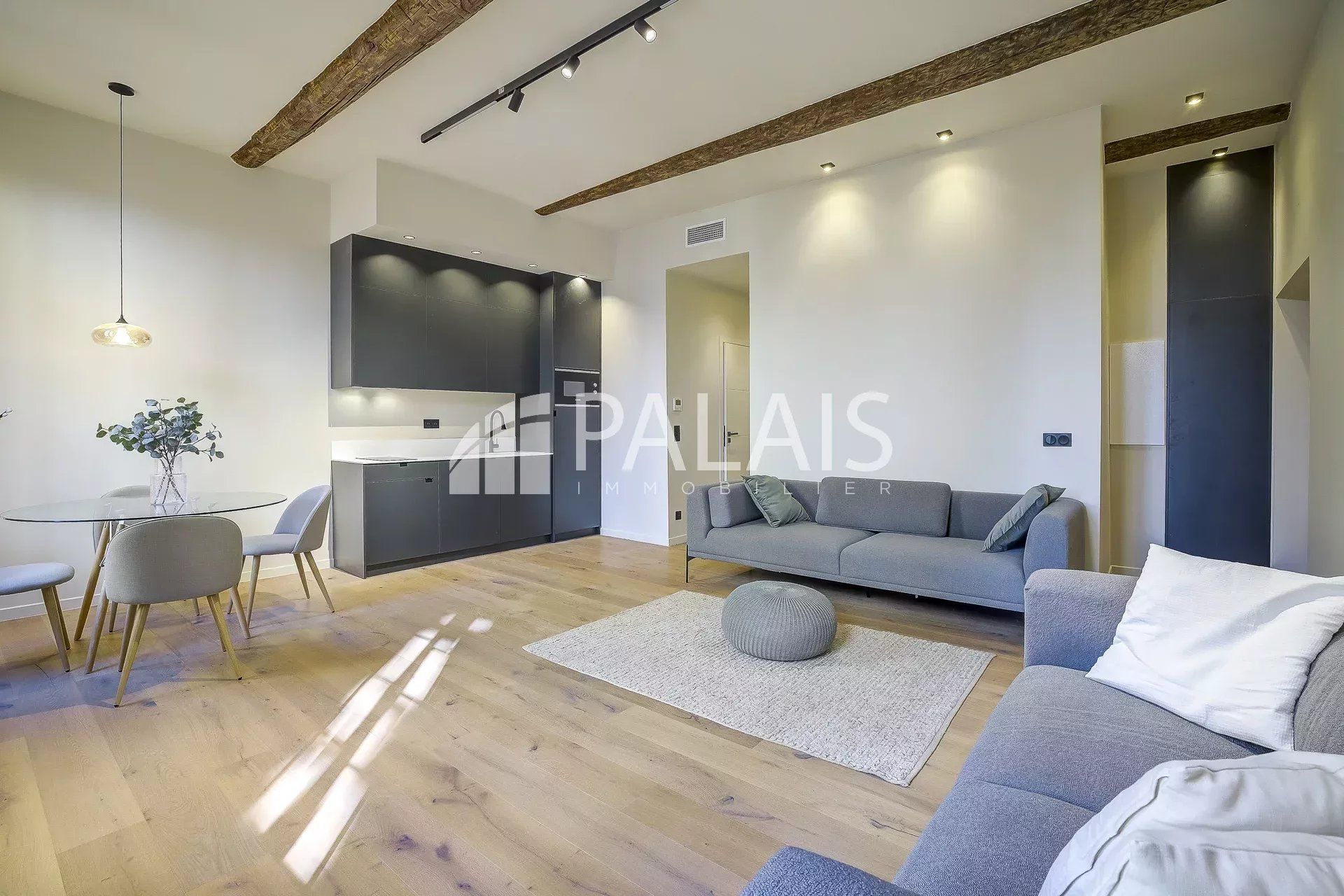 Condominio en Nice, Alpes-Maritimes 12641752