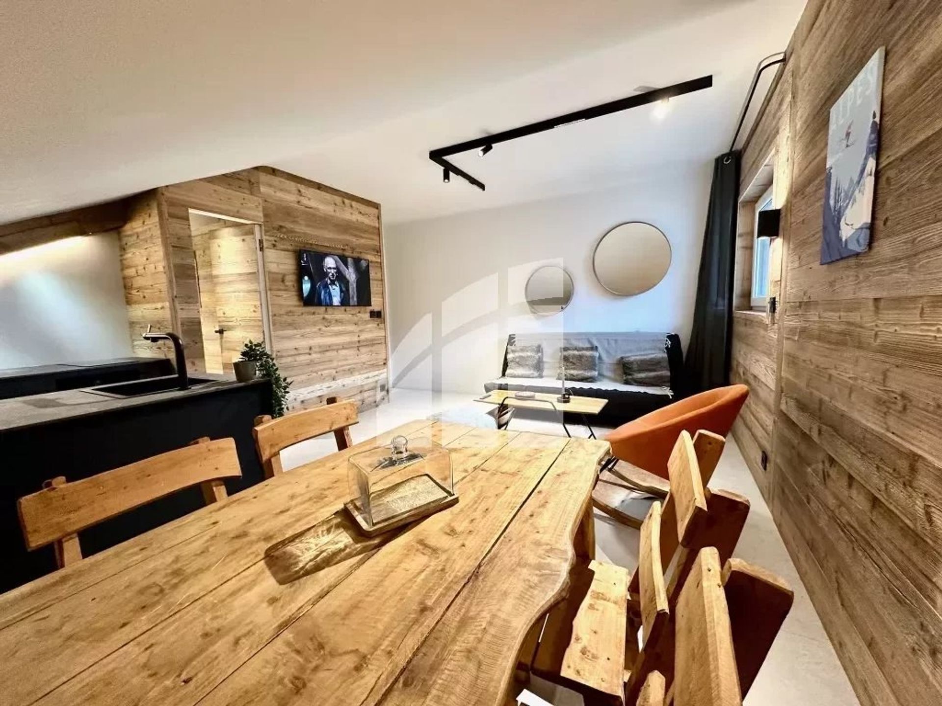 Condominium in Saint-Etienne-de-Tinee, Provence-Alpes-Côte d'Azur 12641756