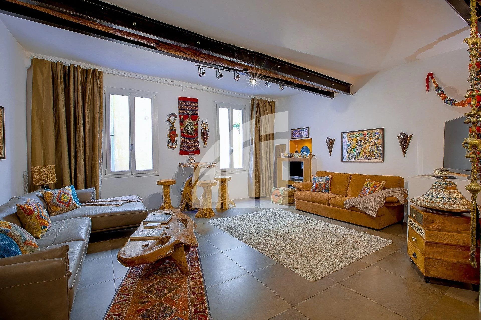 Condominium in Leuk, Provence-Alpes-Côte d'Azur 12641776