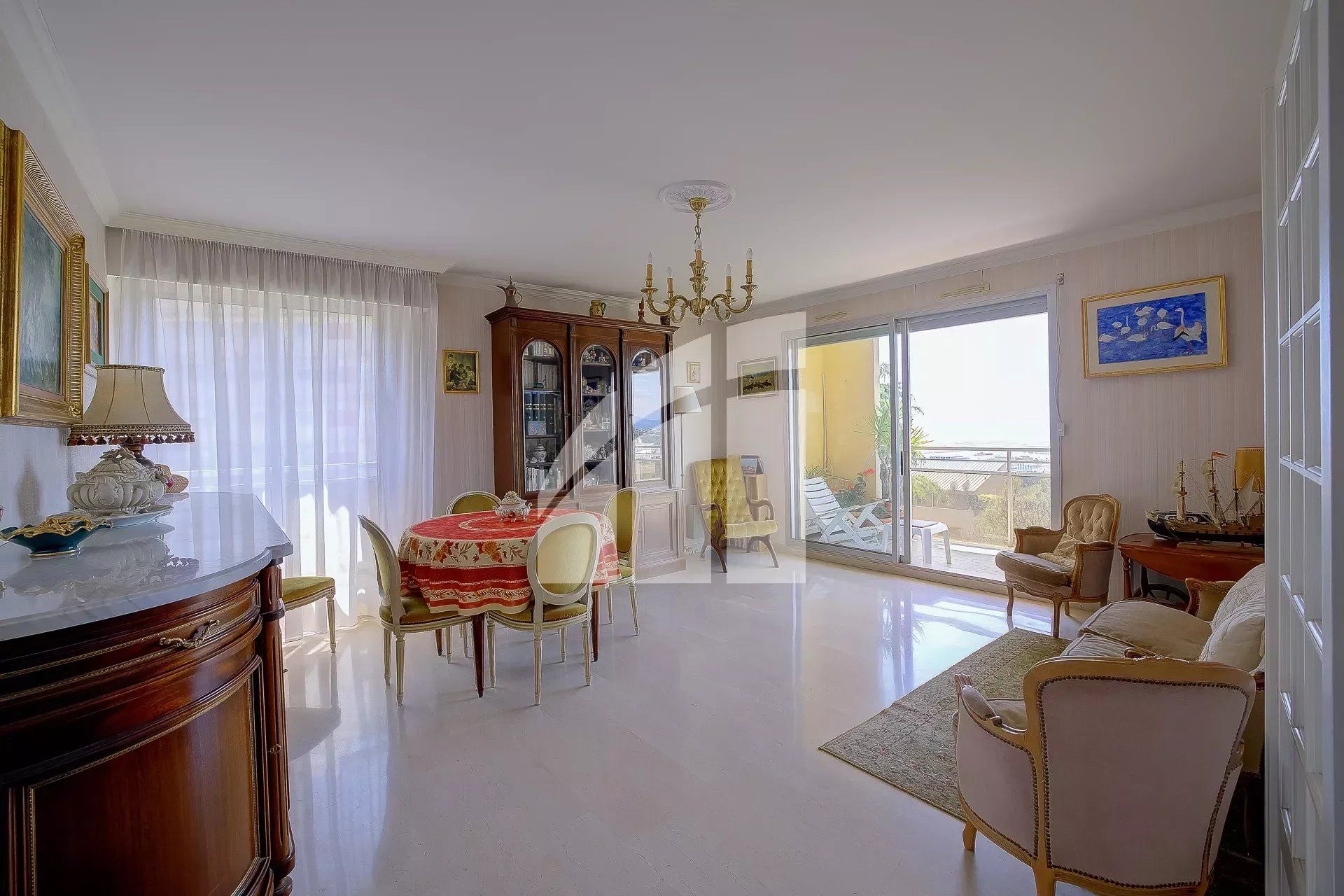 Condominium in Nice, Alpes-Maritimes 12641871