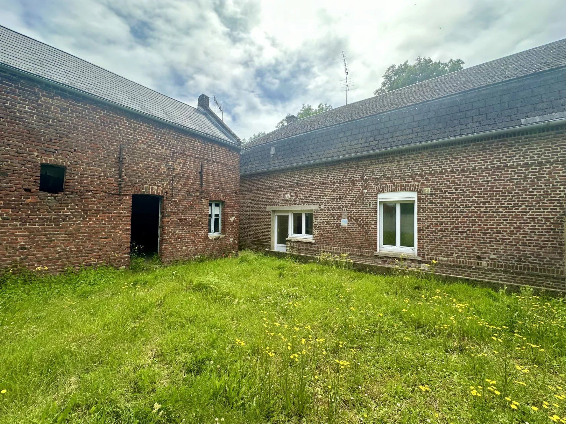 rumah dalam Cambrai, Hauts-de-France 12642001